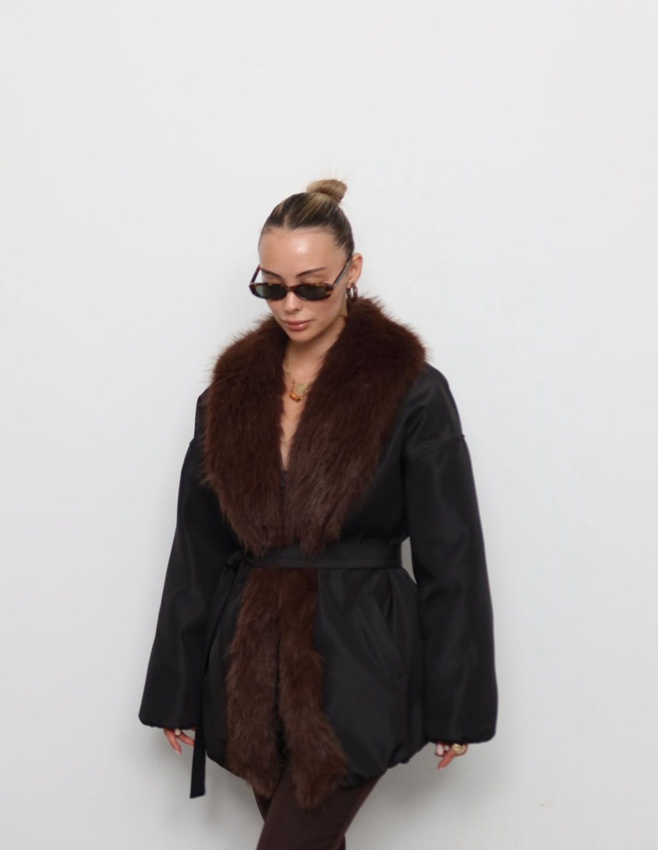 Kürklü Puff Mont - Siyah