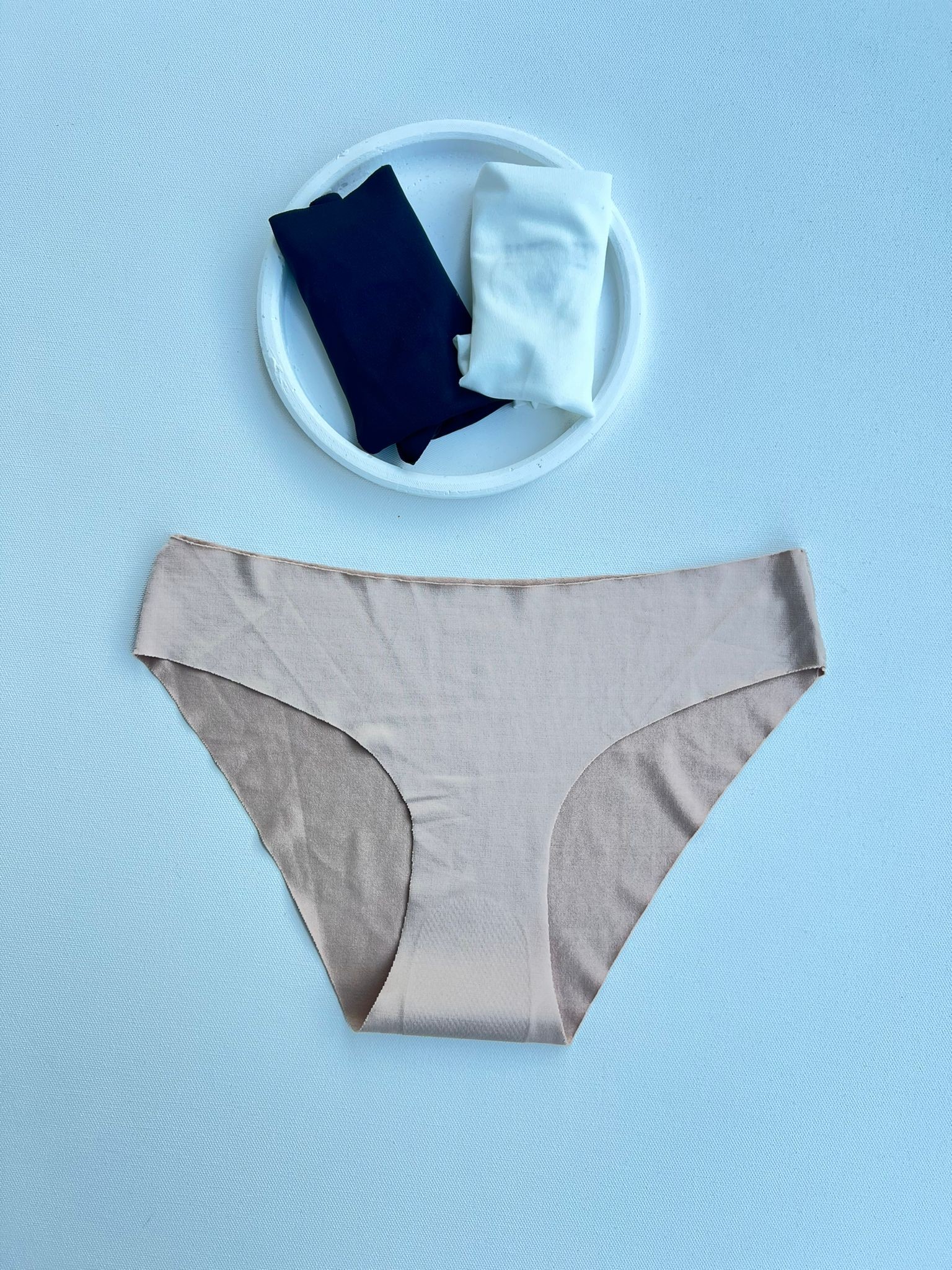 Dikişsiz Alt Çamaşır Üçlü Paket
