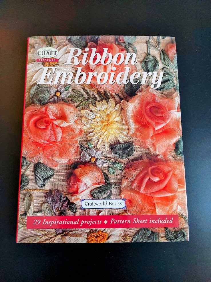 İpek Kurdele Nakışı Kitabı
