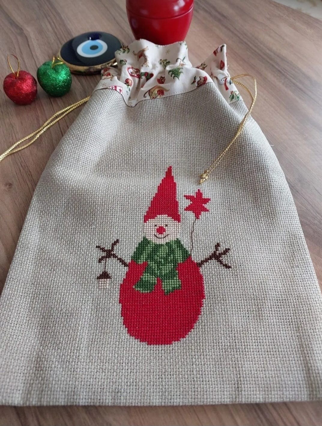 Kanaviçe İşli Noel Kesesi