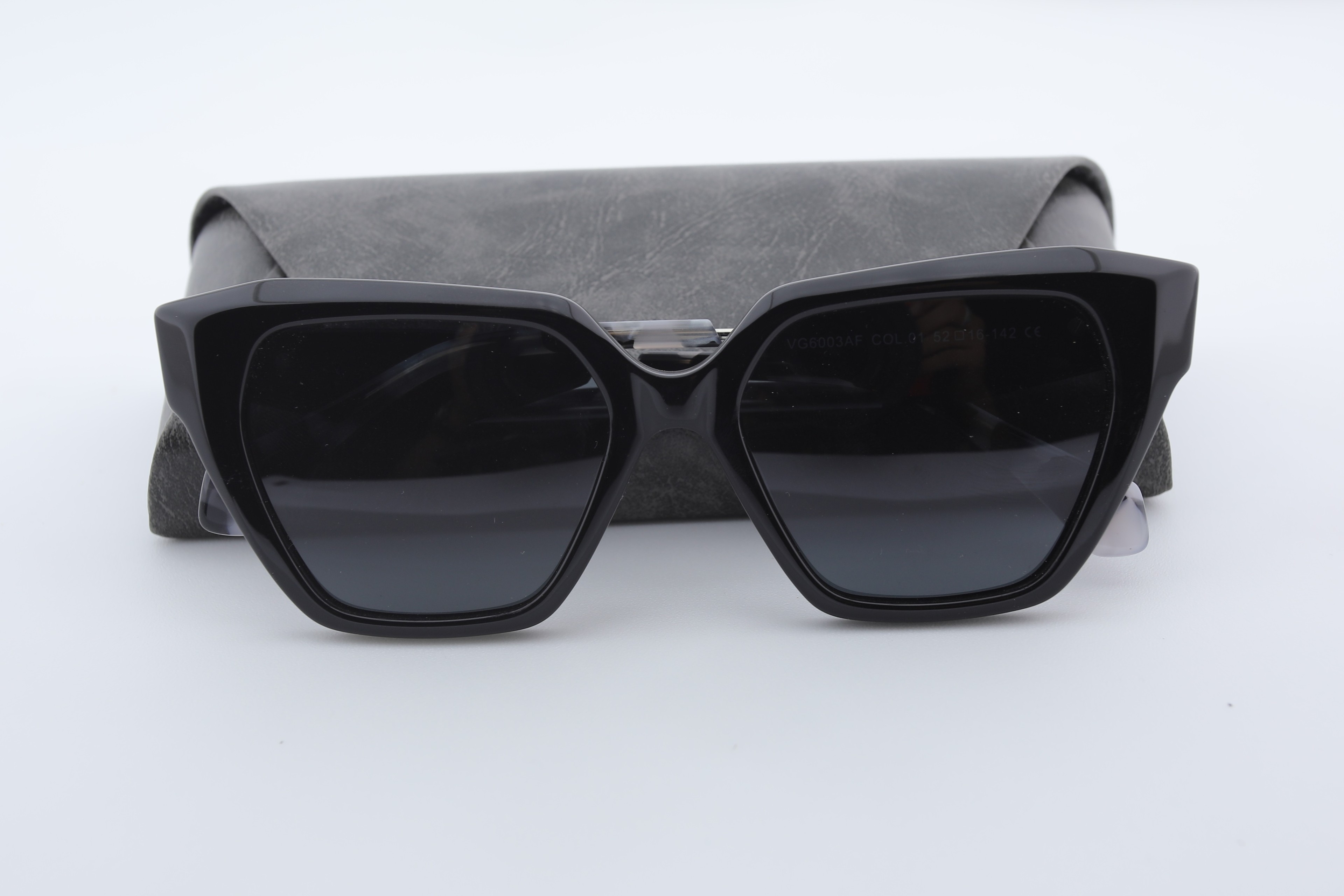 Uzayy Eyewear Anatolian Spirit: Nyx – Kadın Güneş Gözlüğü | Siyah Asetat Luxury UV400