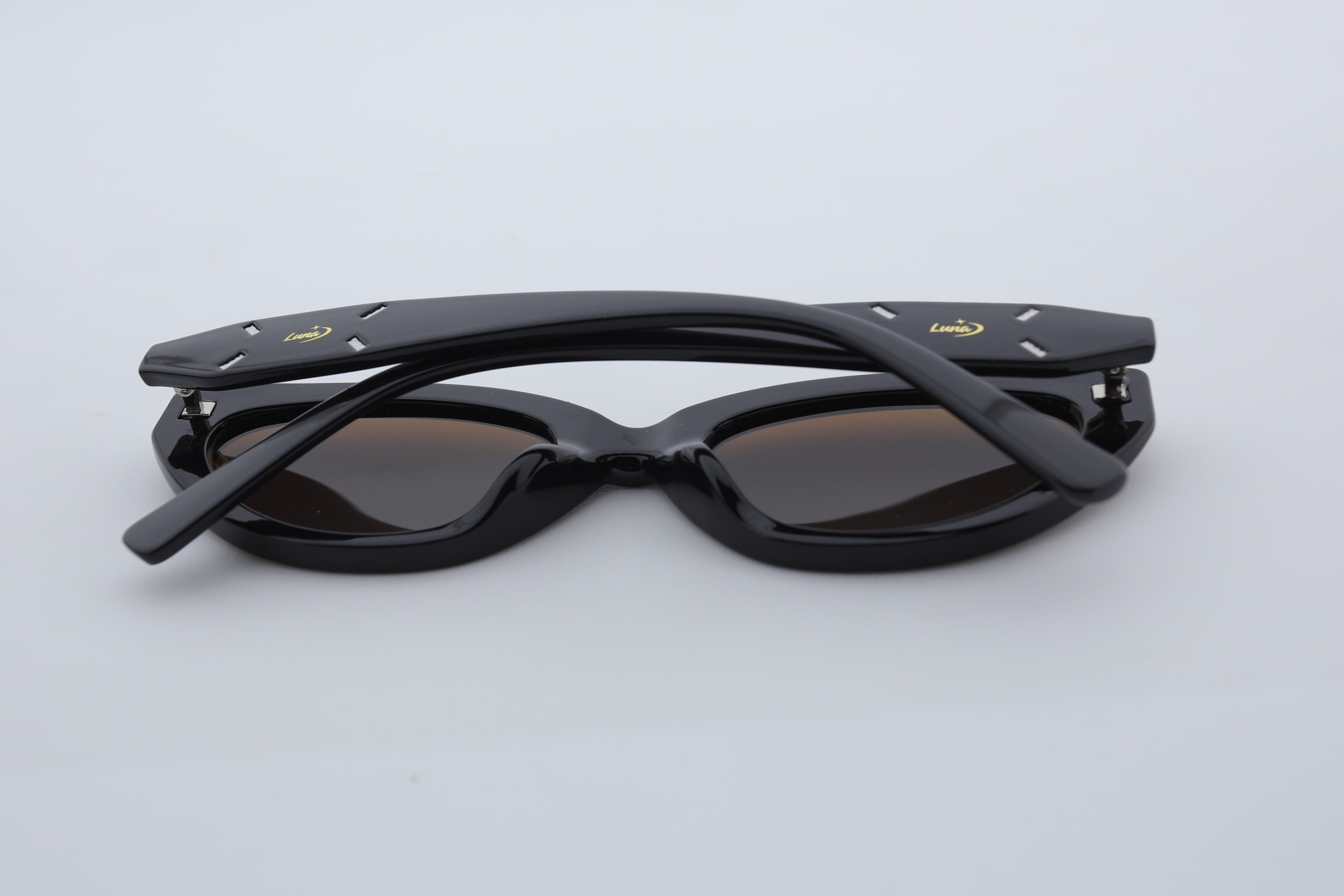 Uzayy Eyewear Luna Havana – Kadın Güneş Gözlüğü | Siyah TR90 Cat-Eye Çerçeve, Kahverengi UV400 Lens, Orijinal