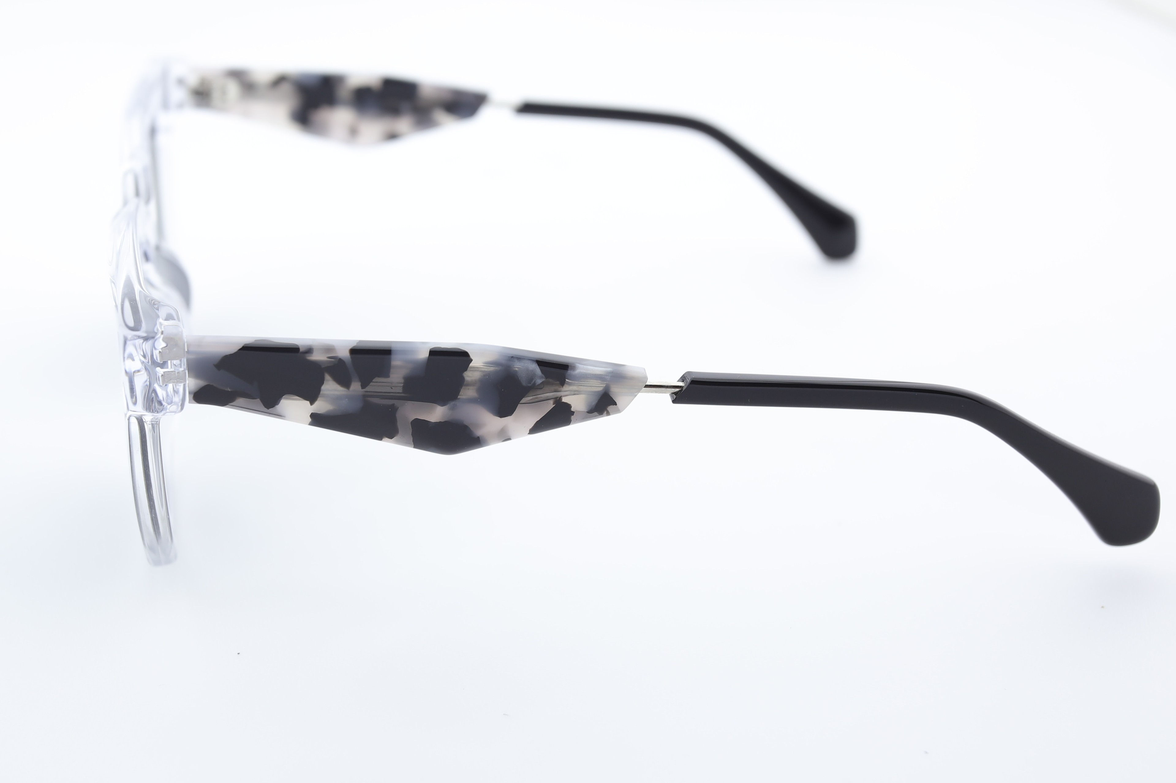 Uzayy Eyewear Anatolian Spirit: Seora – Kadın Güneş Gözlüğü | Şeffaf Asetat UV400 Luxury