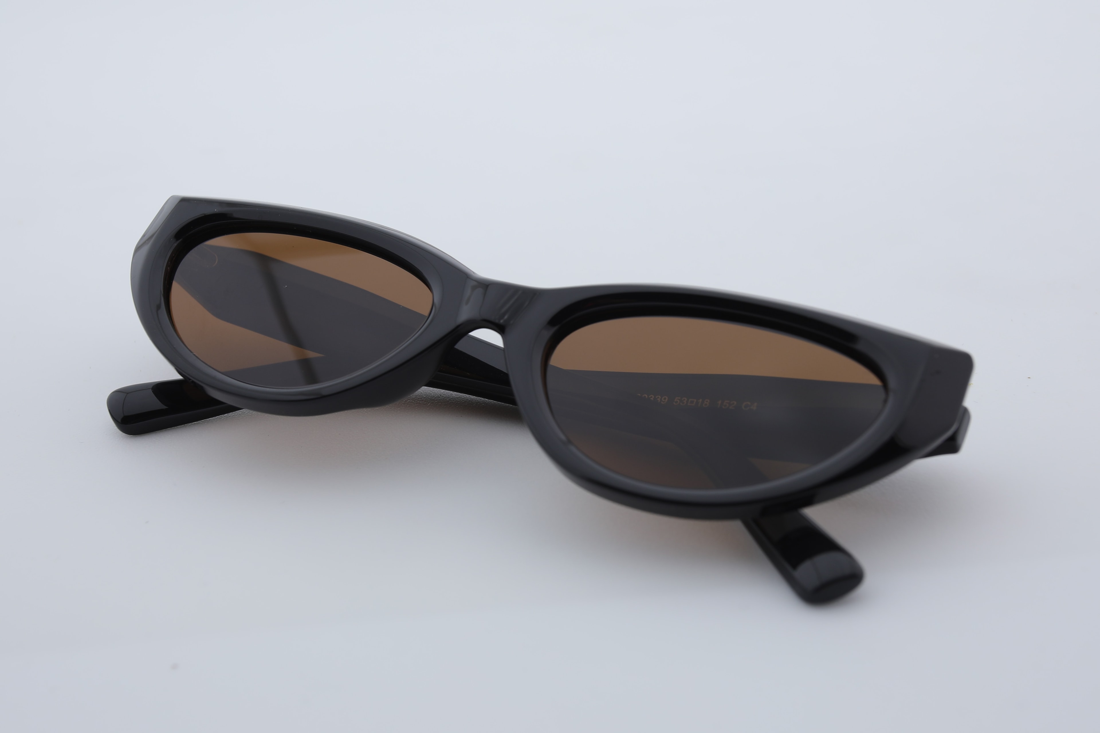 Uzayy Eyewear Luna Havana – Kadın Güneş Gözlüğü | Siyah TR90 Cat-Eye Çerçeve, Kahverengi UV400 Lens, Orijinal