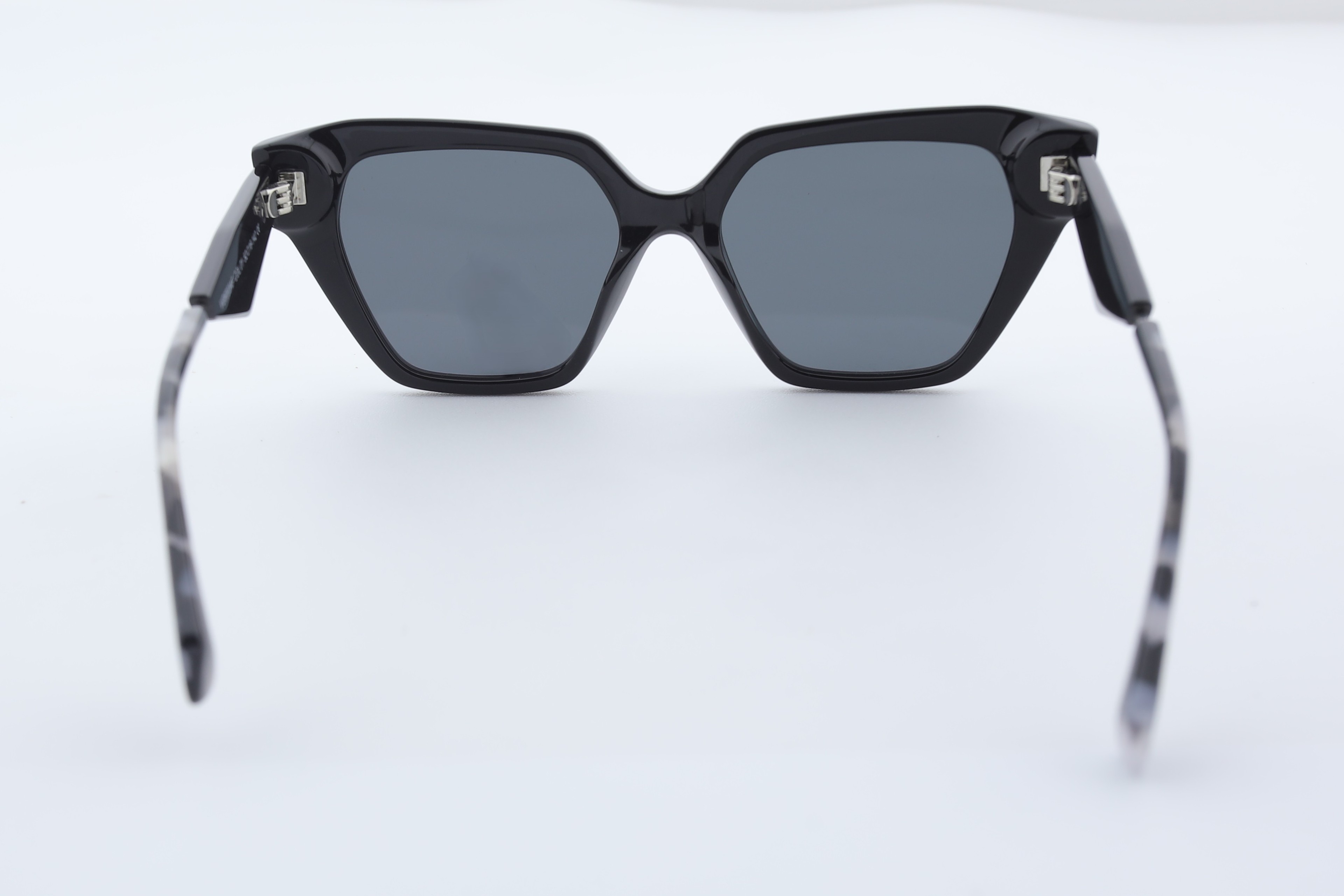 Uzayy Eyewear Anatolian Spirit: Nyx – Kadın Güneş Gözlüğü | Siyah Asetat Luxury UV400