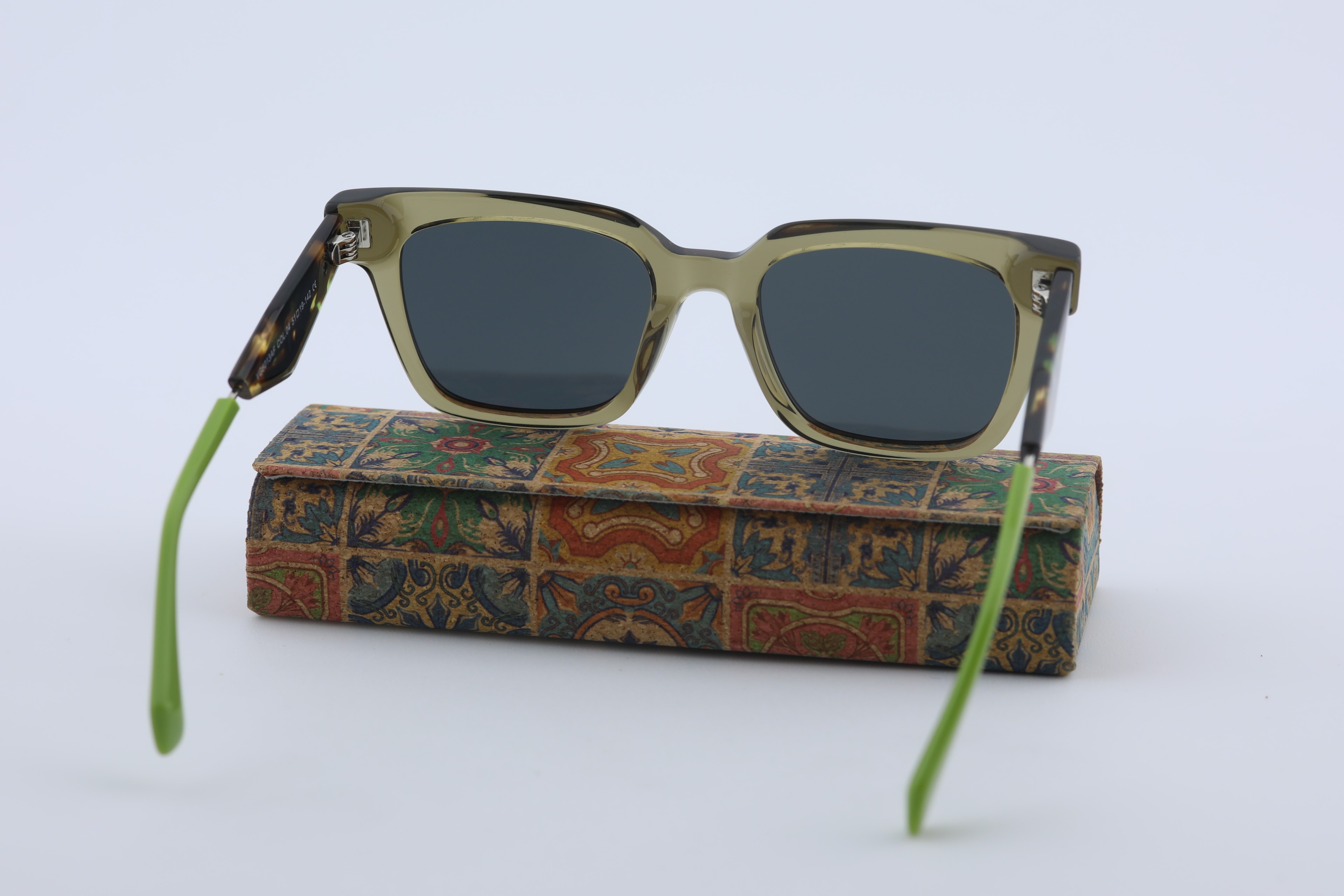 Uzayy Eyewear Anatolian Spirit Kybele – Kadın Güneş Gözlüğü | Yeşil Asetat Çerçeve, UV400 Lens, Luxury