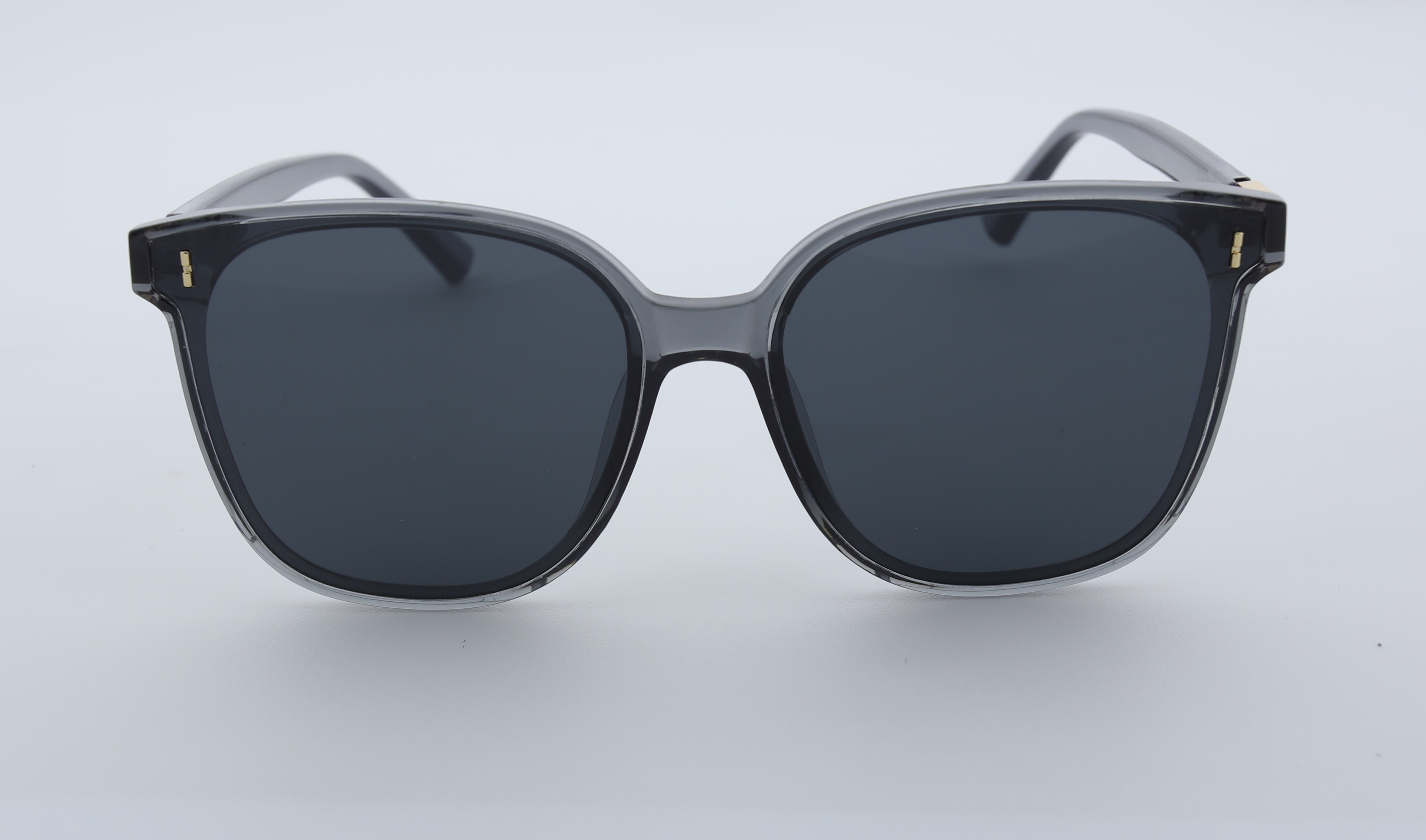 Uzayy Eyewear Luna Grace – Kadın Güneş Gözlüğü | Gri TR90 UV400
