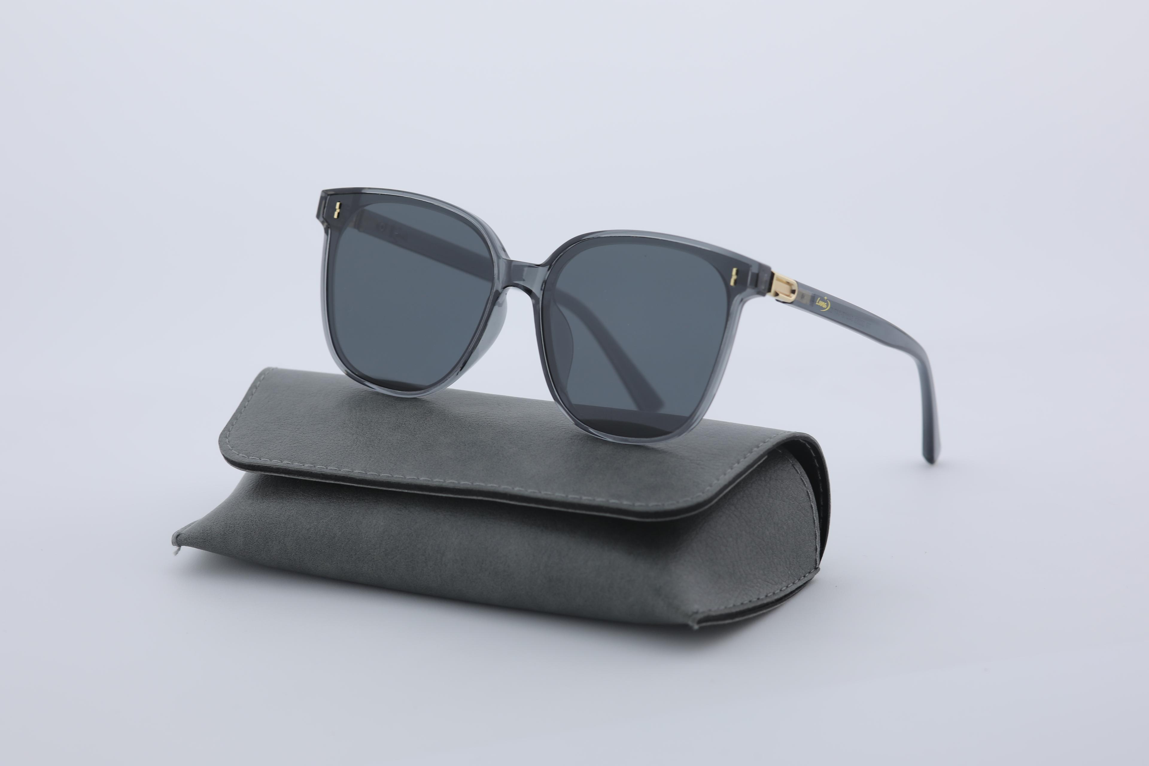 Uzayy Eyewear Luna Grace – Kadın Güneş Gözlüğü | Gri TR90 UV400