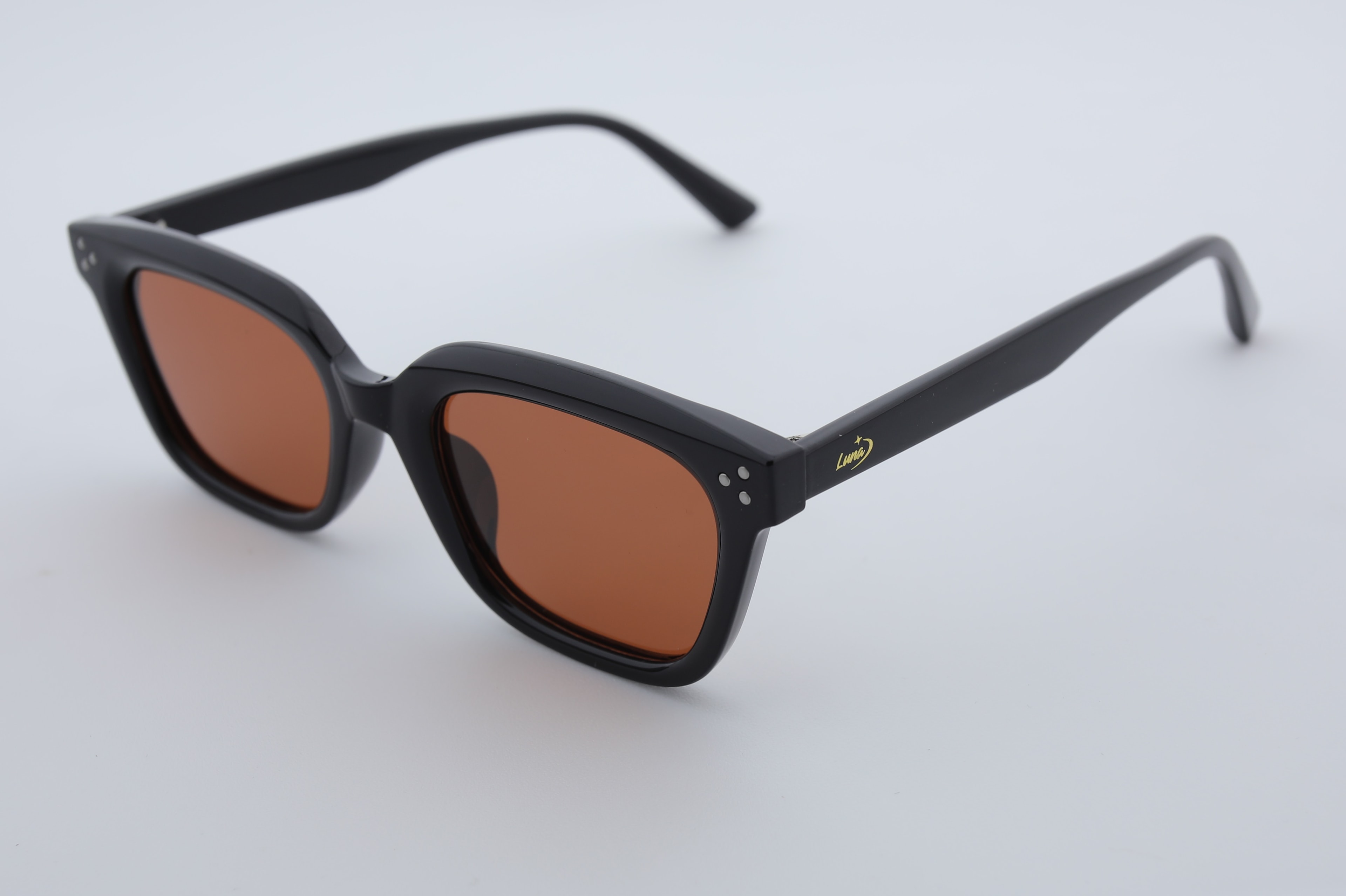 Uzayy Eyewear Luna Sienna – Kadın Güneş Gözlüğü | Siyah TR90 Çerçeve, Kahverengi UV400 Lens, Orijinal