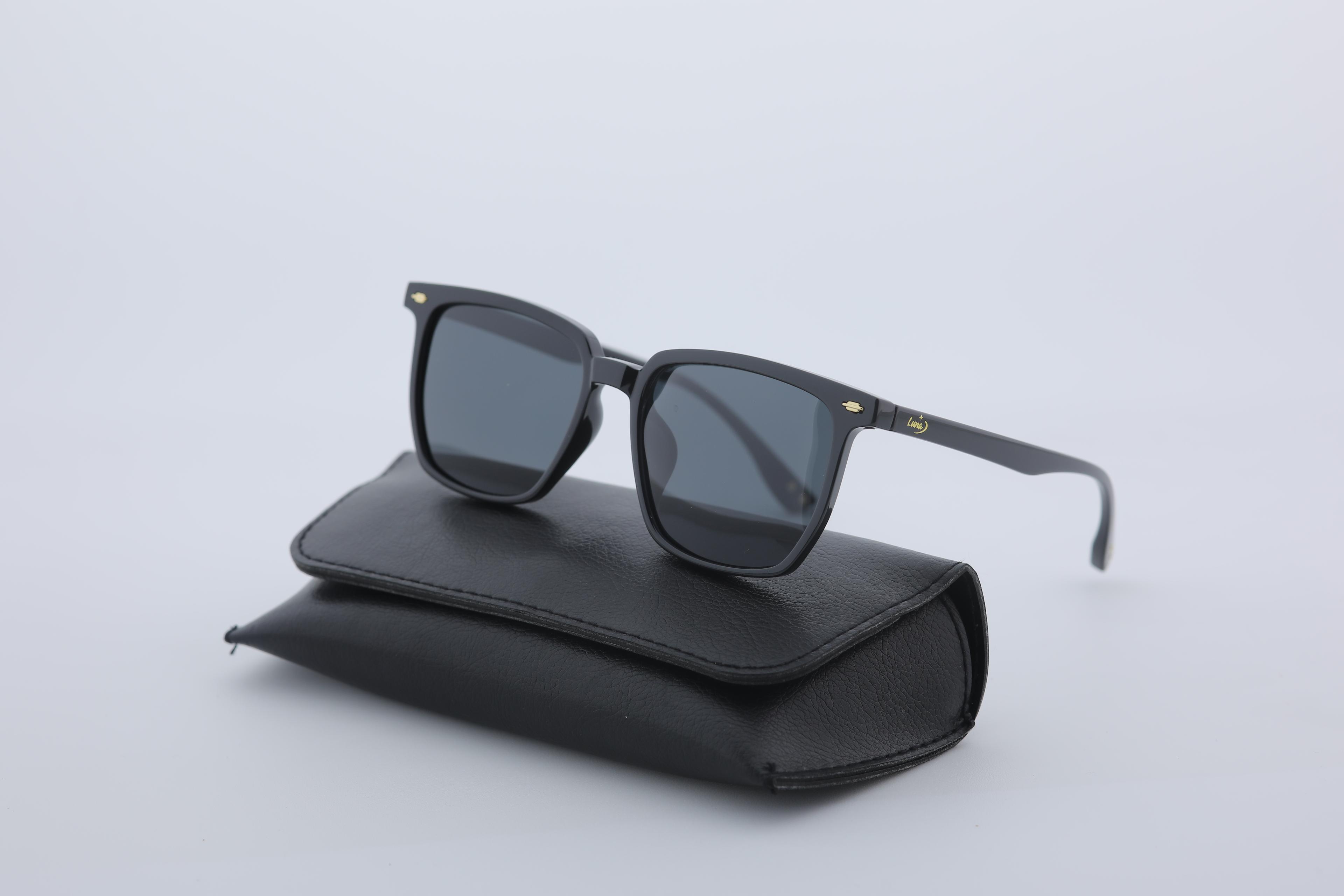 Uzayy Eyewear Luna Classic – Unisex Güneş Gözlüğü | Siyah TR90 UV400