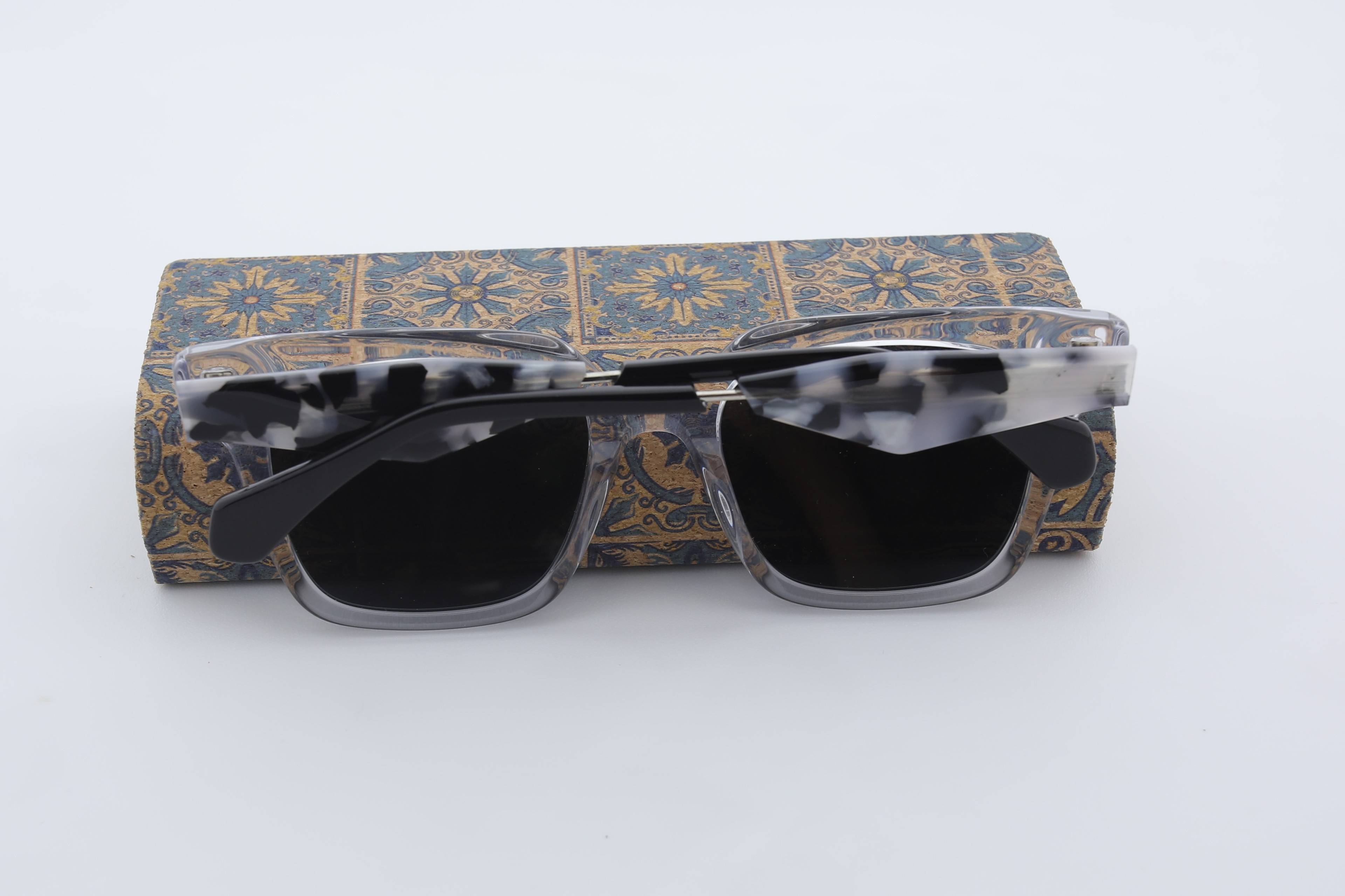 Uzayy Eyewear Anatolian Spirit: Seora – Kadın Güneş Gözlüğü | Şeffaf Asetat UV400 Luxury