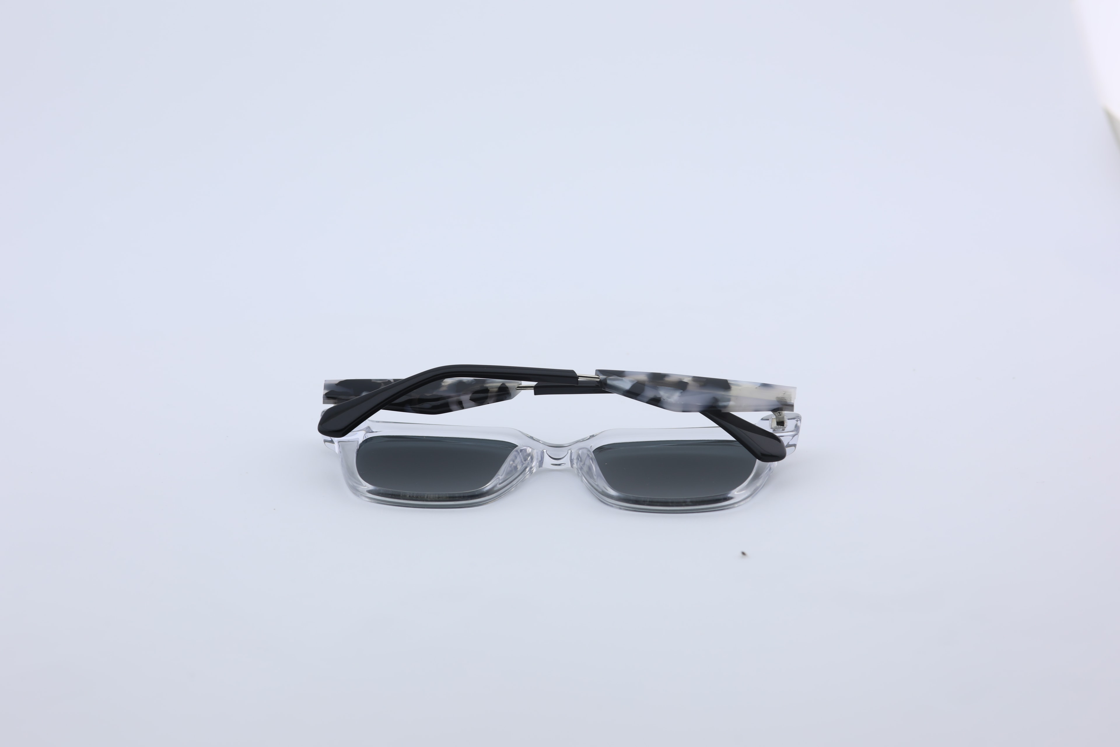 Uzayy Eyewear Anatolian Spirit: Seora – Kadın Güneş Gözlüğü | Şeffaf Asetat UV400 Luxury