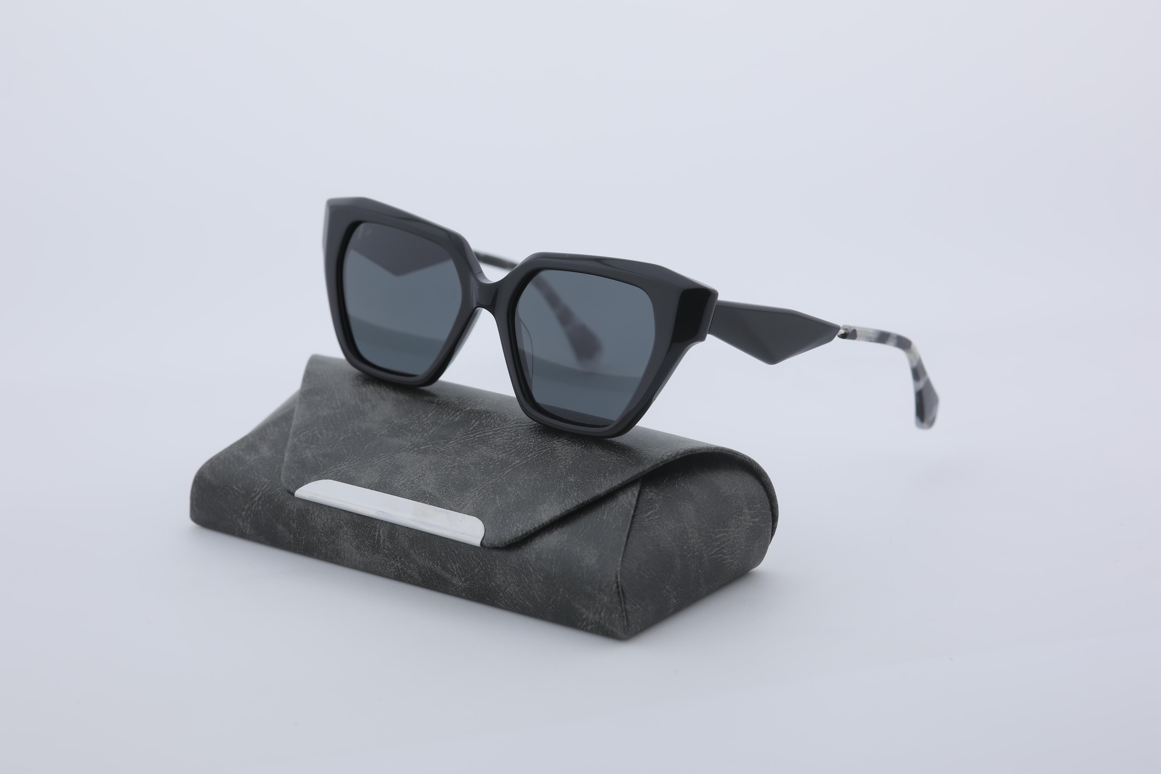 Uzayy Eyewear Anatolian Spirit: Nyx – Kadın Güneş Gözlüğü | Siyah Asetat Luxury UV400