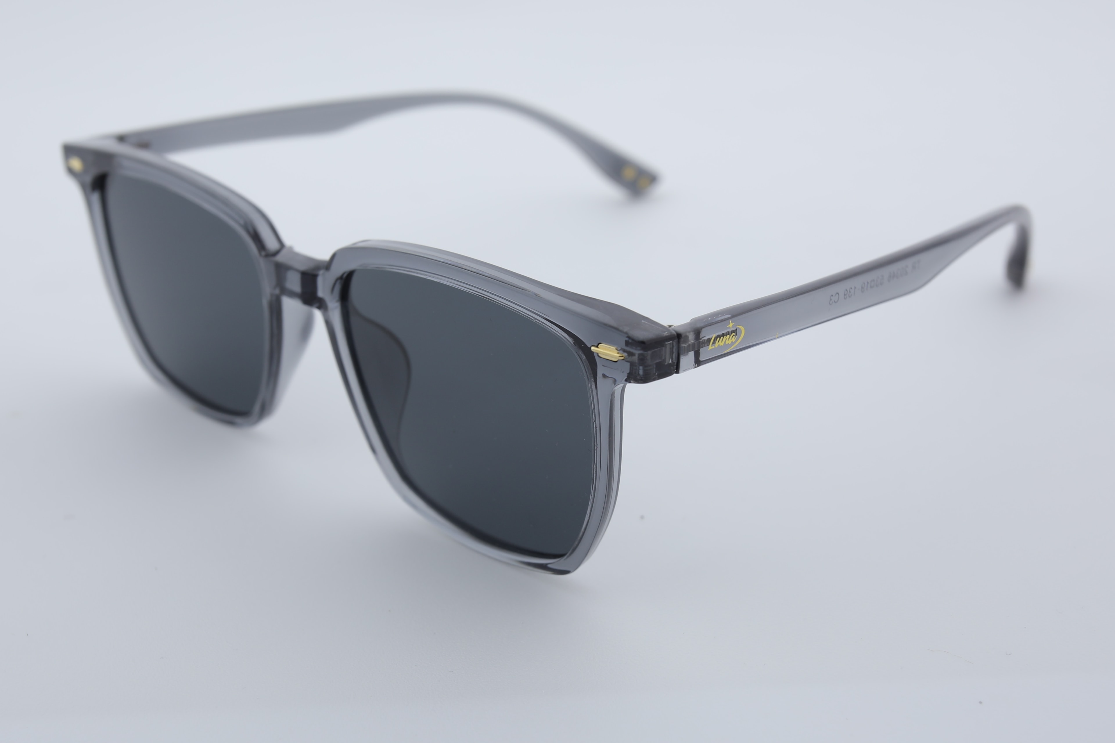 Uzayy Eyewear Luna Classic Ash – Unisex Güneş Gözlüğü | Şeffaf Gri TR90 Çerçeve, UV400 Lens, Orijinal
