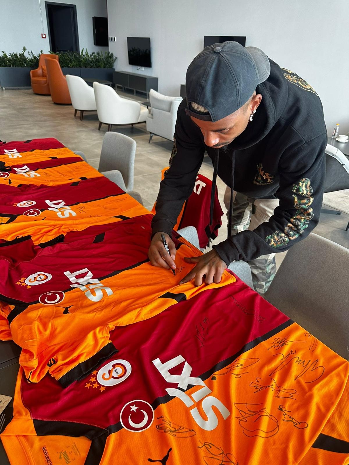 Toreira,Sara and Lemina Signed Galatasaray 5 Star Jersey