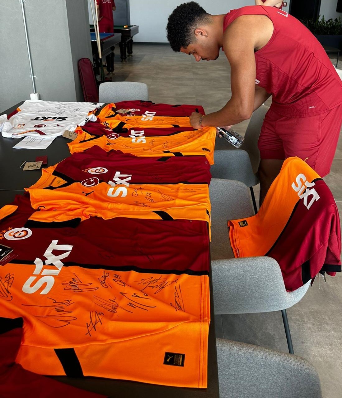 Toreira,Sara and Lemina Signed Galatasaray 5 Star Jersey