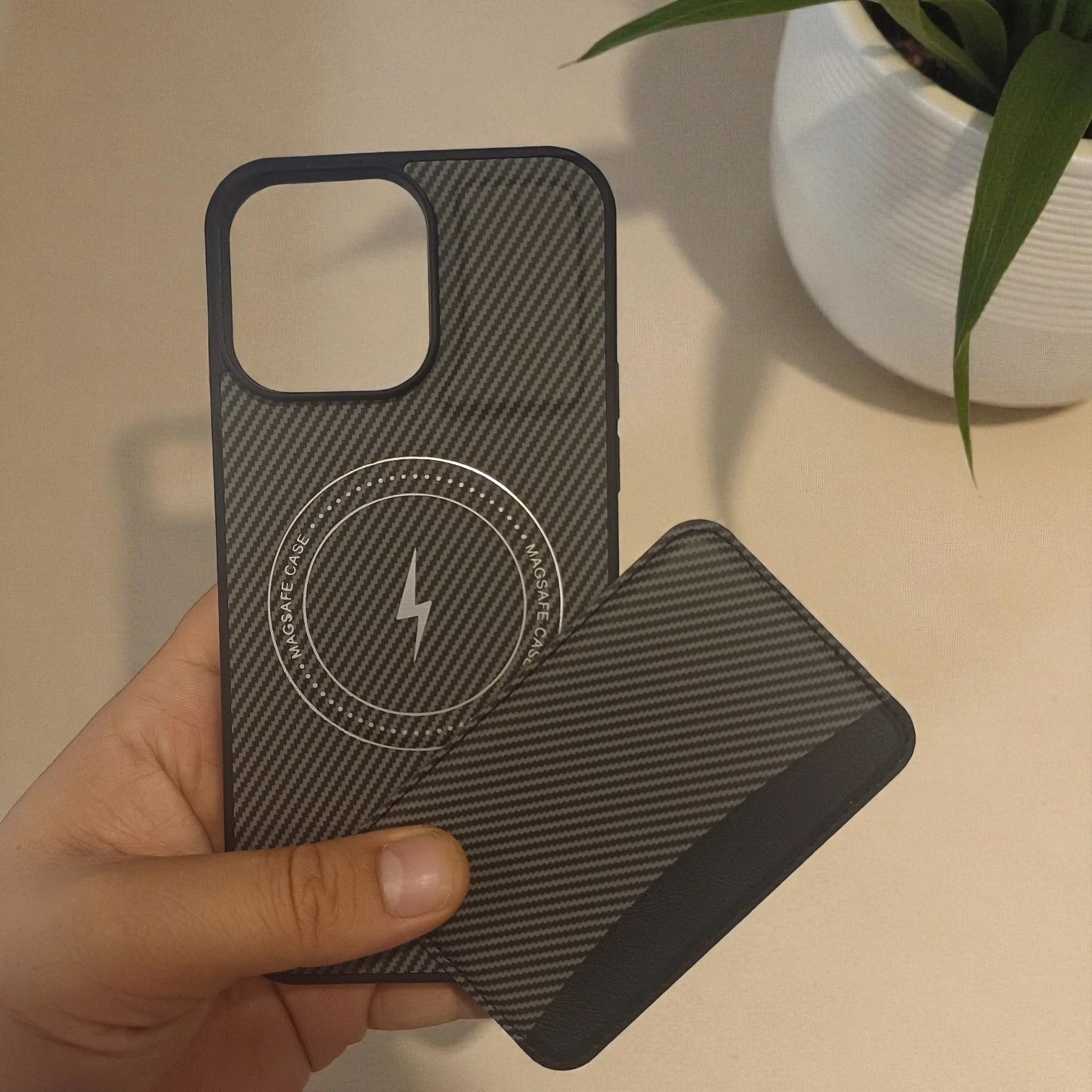iPhone 16 Pro Max Uyumlu Rona MagCarbon Fiber Doku Manyetik Kılıf + Kartlık Cüzdan