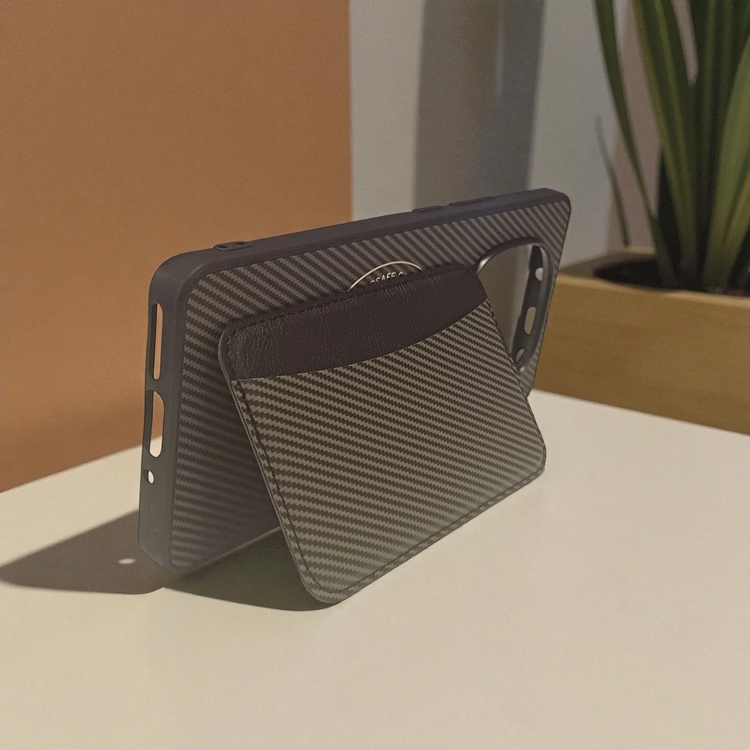 Xiaomi Redmi Note 14 Pro 4G Uyumlu Rona MagCarbon Fiber Doku Manyetik Kılıf + Kartlık Cüzdan