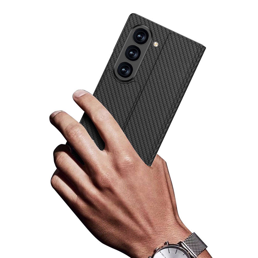 Galaxy Z Fold 6 Karbon Fiber Tasarımlı Magnetik Tokalı Kartlıklı Zore Kıpta Zegna