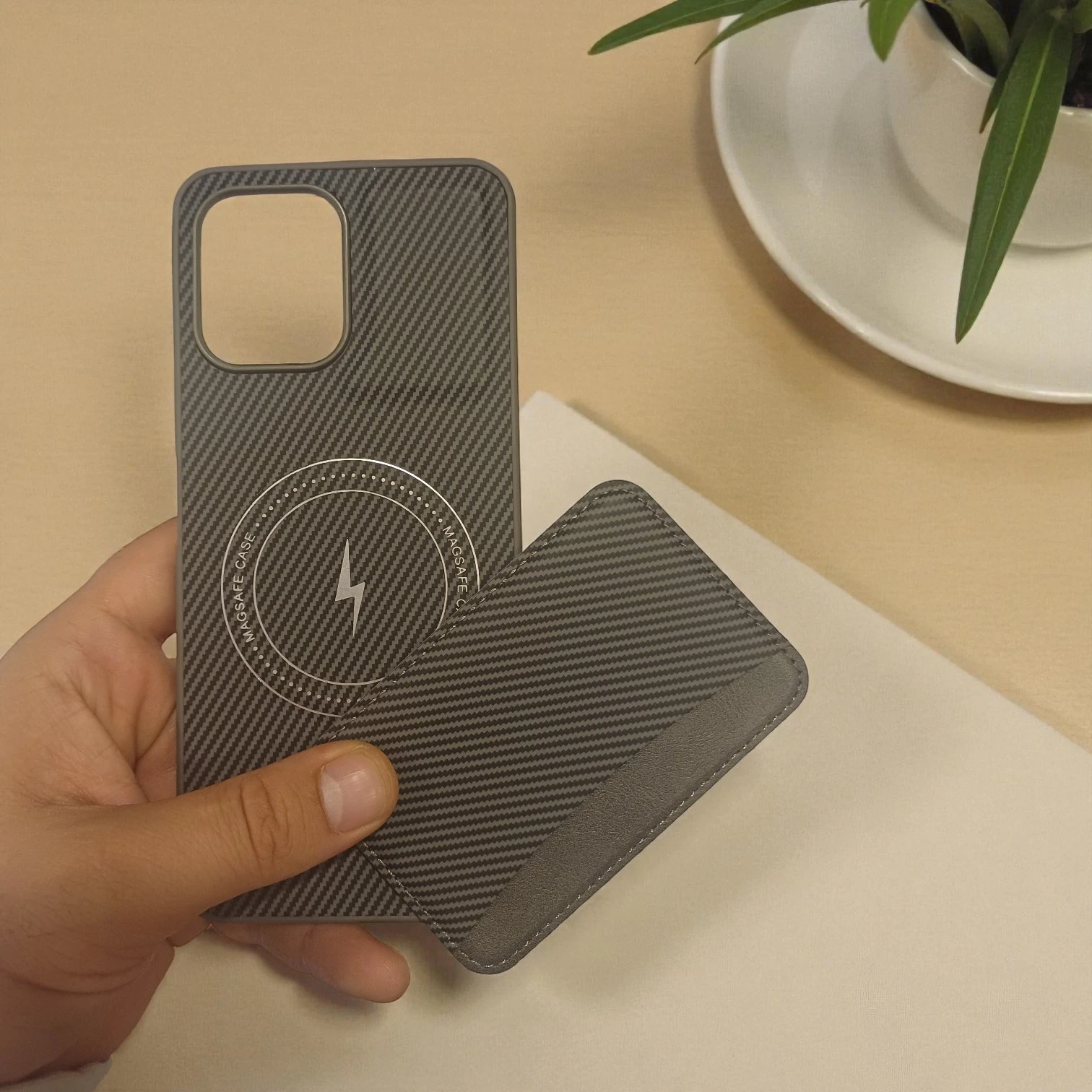 Xiaomi Redmi 12 Uyumlu Rona MagCarbon Fiber Doku Manyetik Kılıf + Kartlık Cüzdan