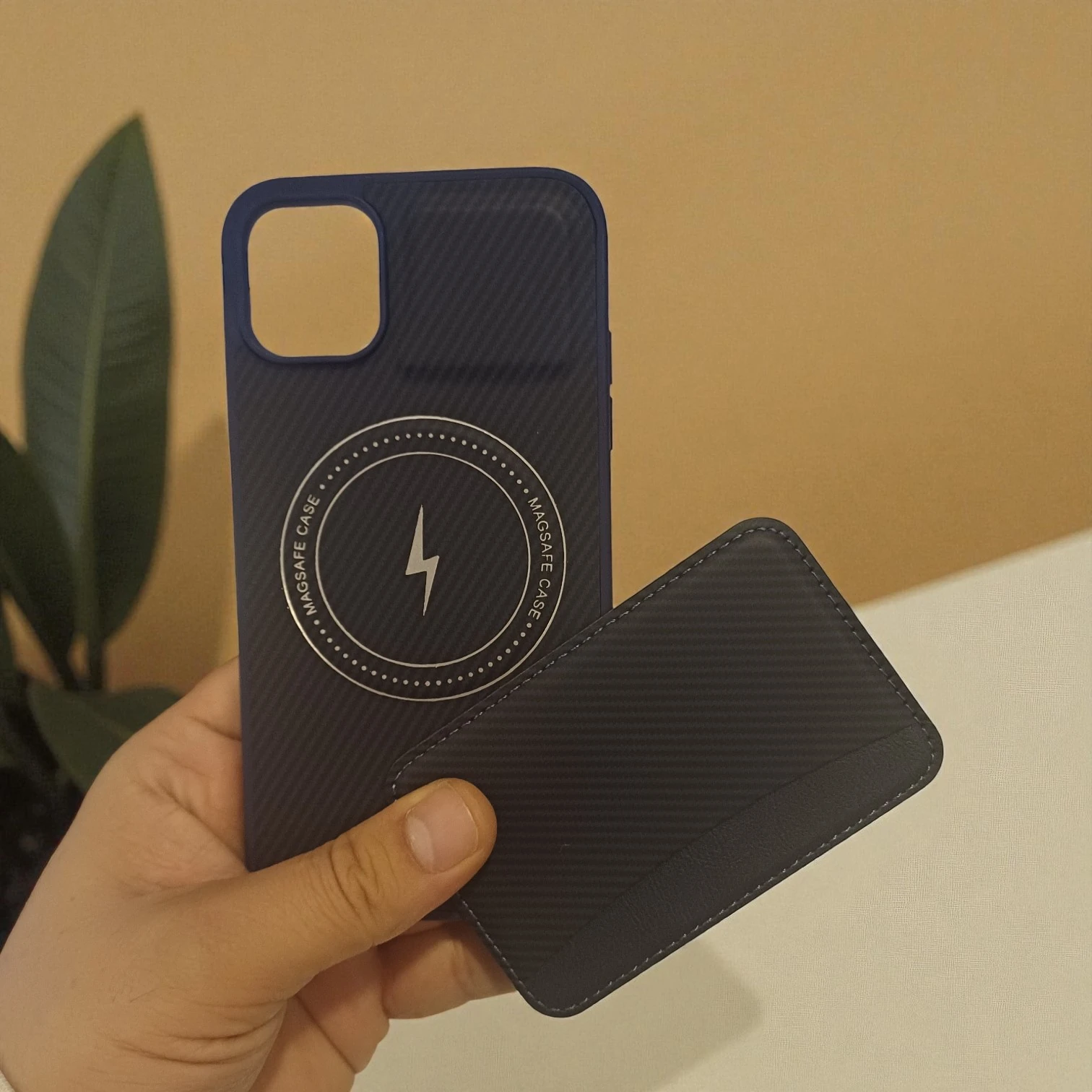 iPhone 15 Pro Max Uyumlu Rona MagCarbon Fiber Doku Manyetik Kılıf + Kartlık Cüzdan