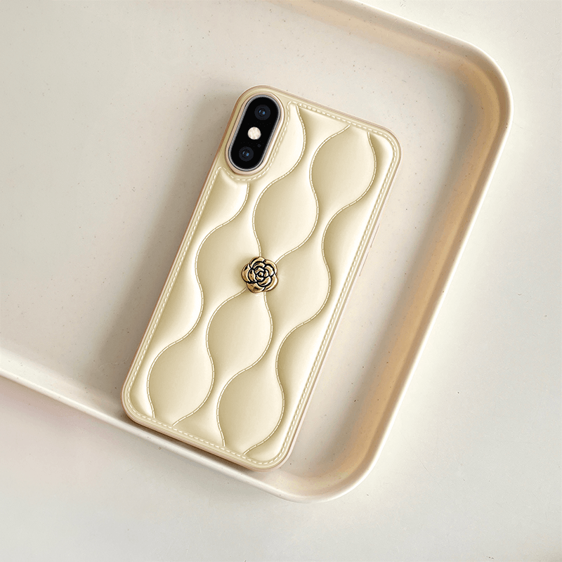 Apple iPhone XS Uyumlu Zebana Camellia Kılıf