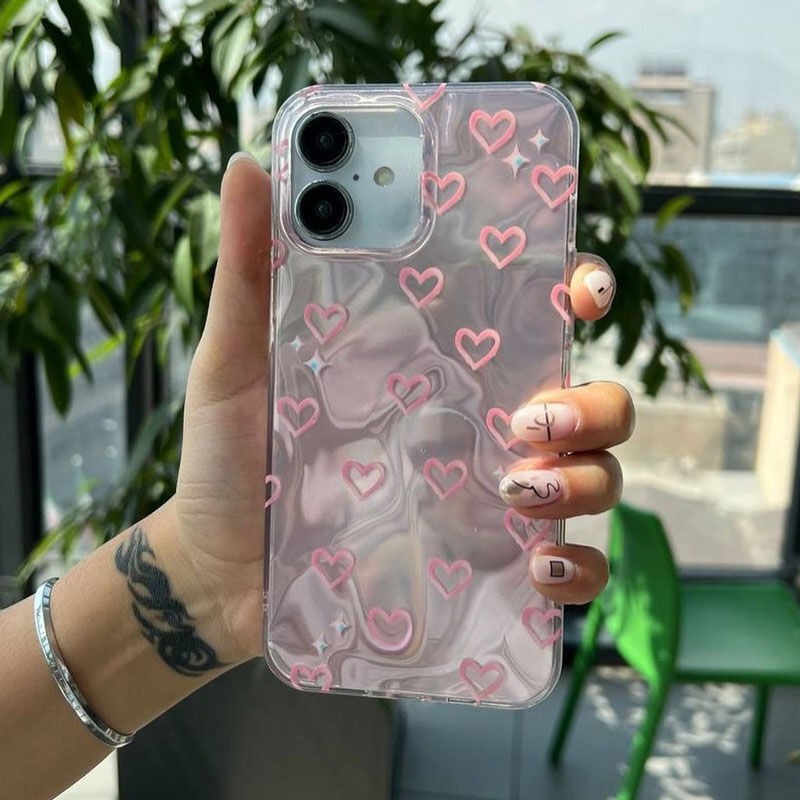 Apple iPhone 12 Uyumlu Zebana Pembe Kalp Desenli Silikon Kılıf