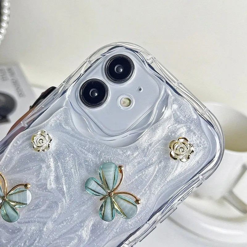 iPhone 11 Uyumlu Zebana Gül ve Kelebek Figürlü Floral Silikon Kılıf