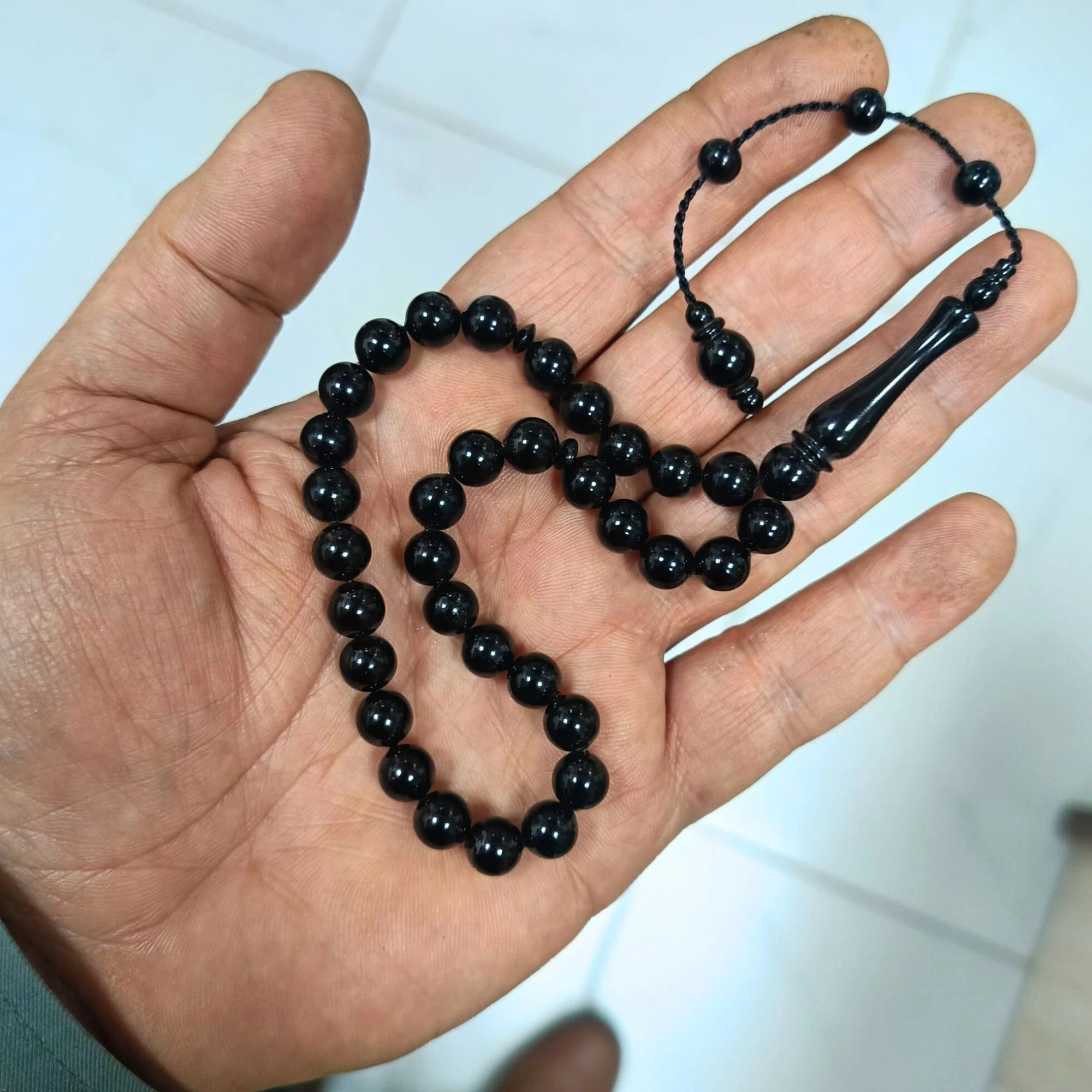 Küre Kesim Bilek Boy Sertifikalı Erzurum Oltu Taşı Tesbih 8 mm Usta İşi