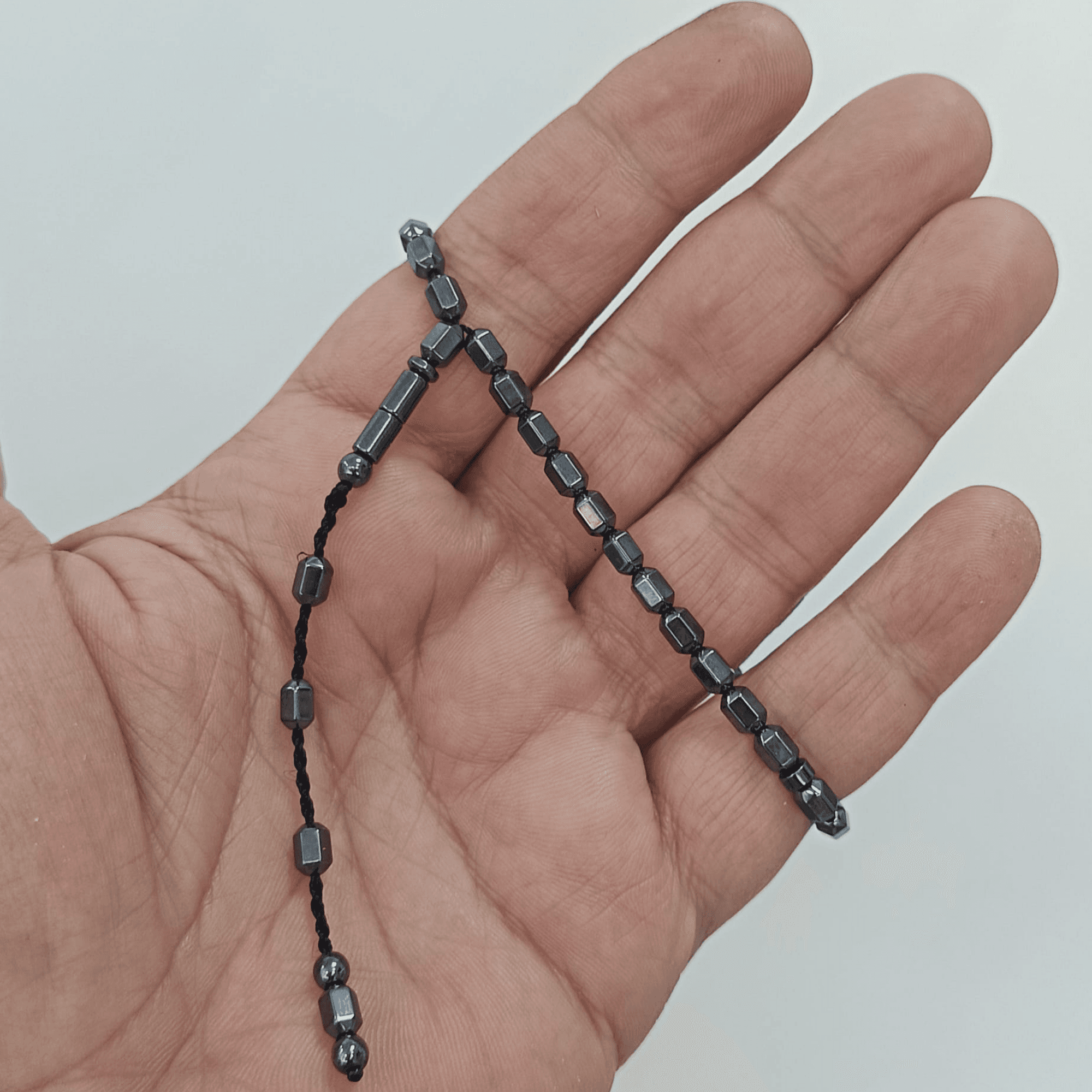 4 Parmak Fasetalı Kapsül Kesim Füme Renk Hematit Taşı Tesbih 4 x 6 mm