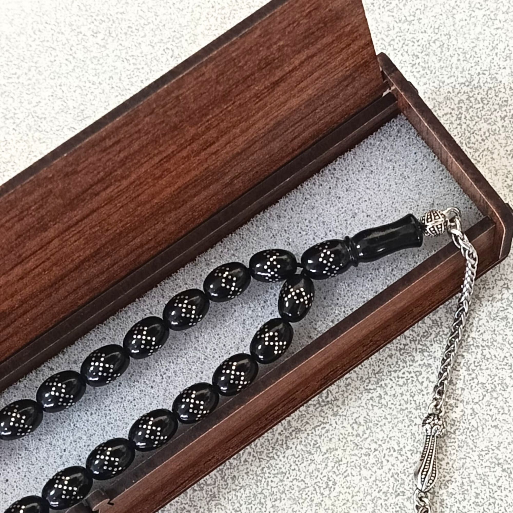 Oval Kesim Gümüş İşlemeli Gürcistan Oltu Tesbih 8X10 mm