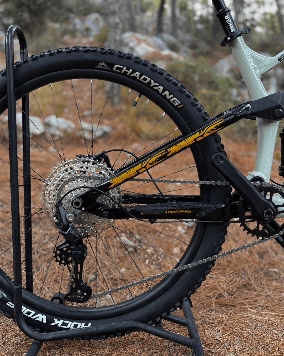 KRON EL NİNO ENDURO DAĞ BİSİKLET BEJ/SİYAH/SARI