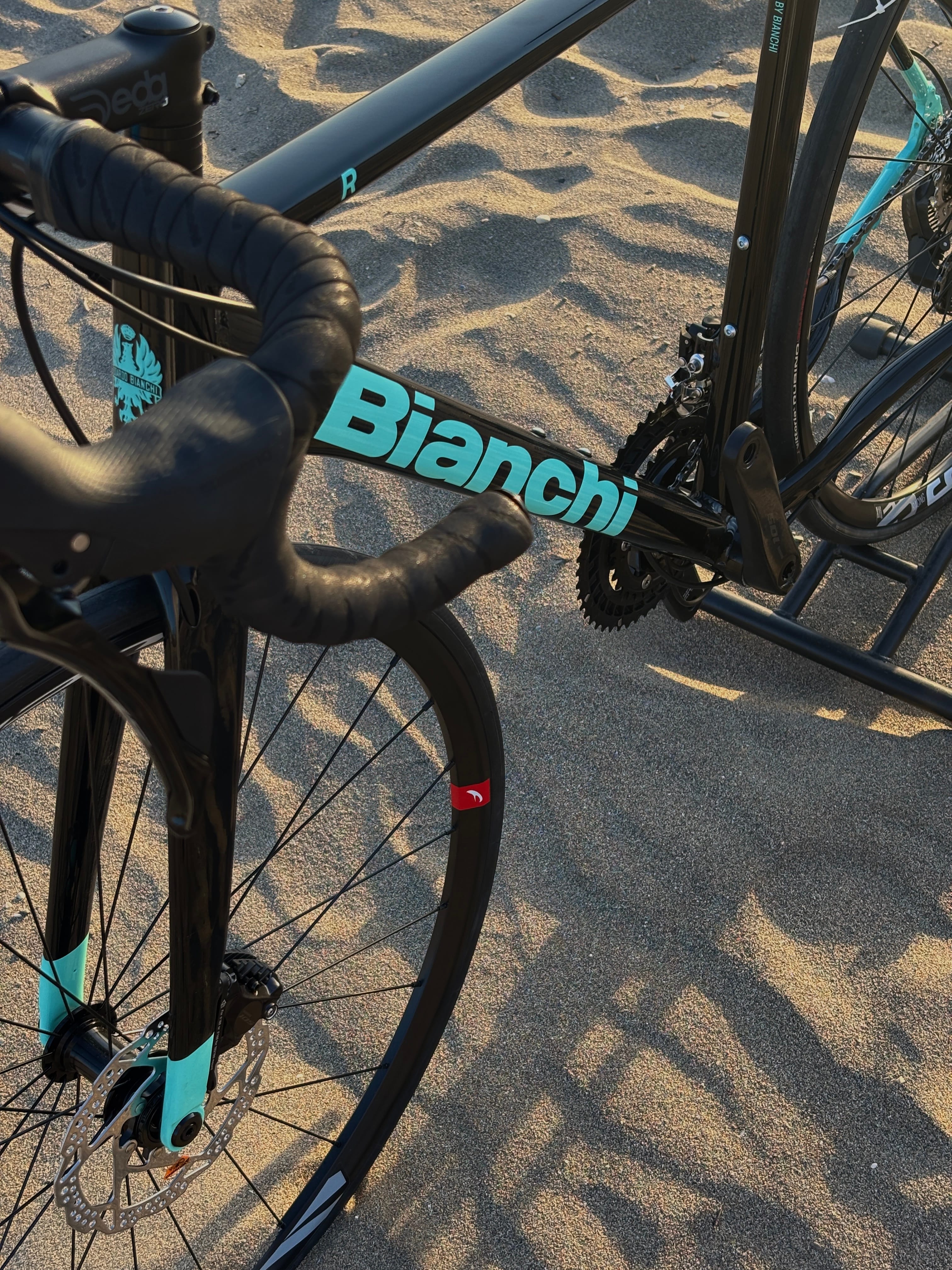 Bianchi R0013-D Yol Bisikleti 50cm R700 2x11 105 Disk Fren