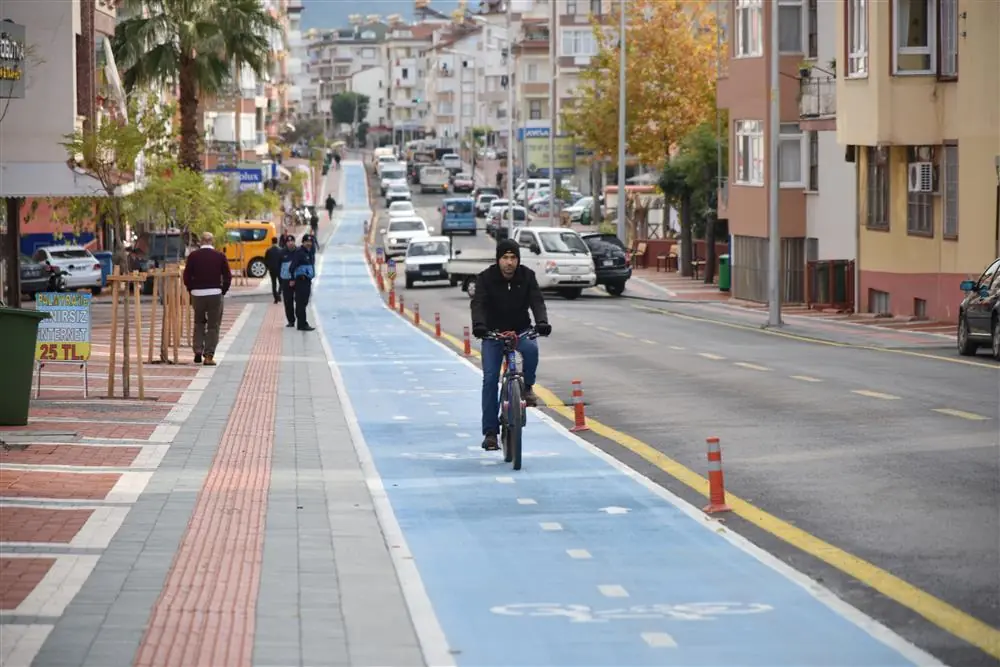 Şehir içi ve sahil bisiklet yolu