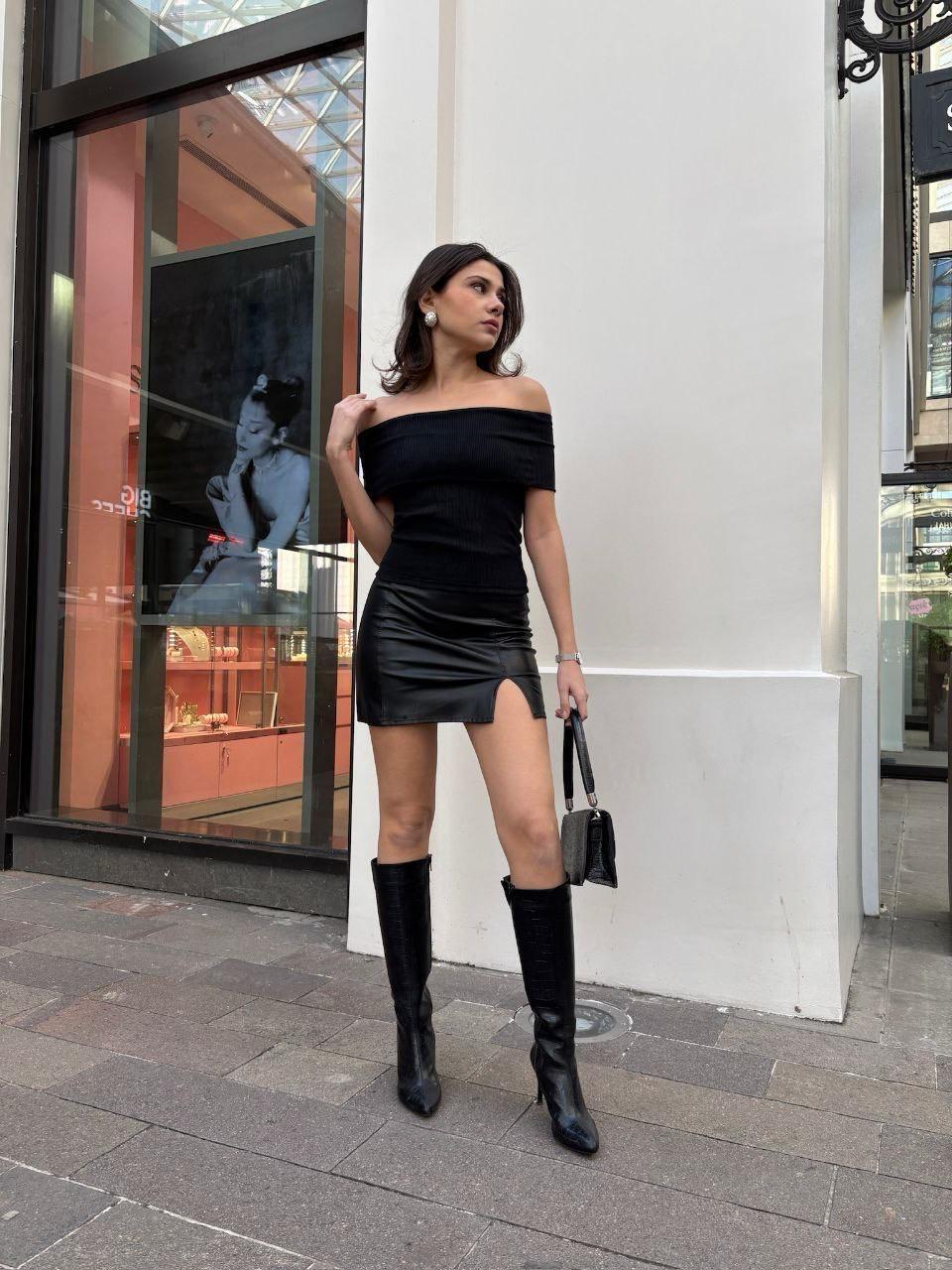 KADIN SİYAH LİKRALI RİBANA OF SHOULDER BLUZ