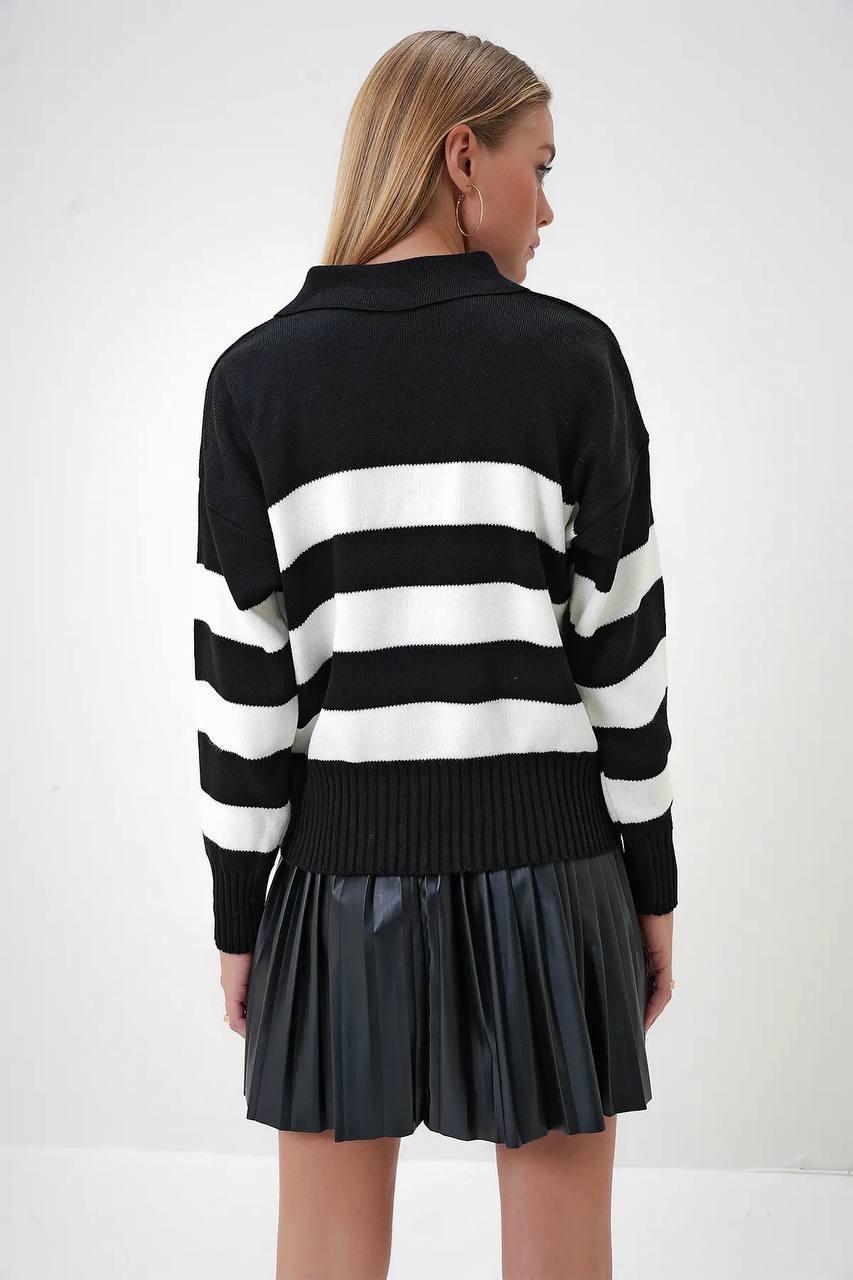 ÇİZGİLİ V YAKA KAZAK