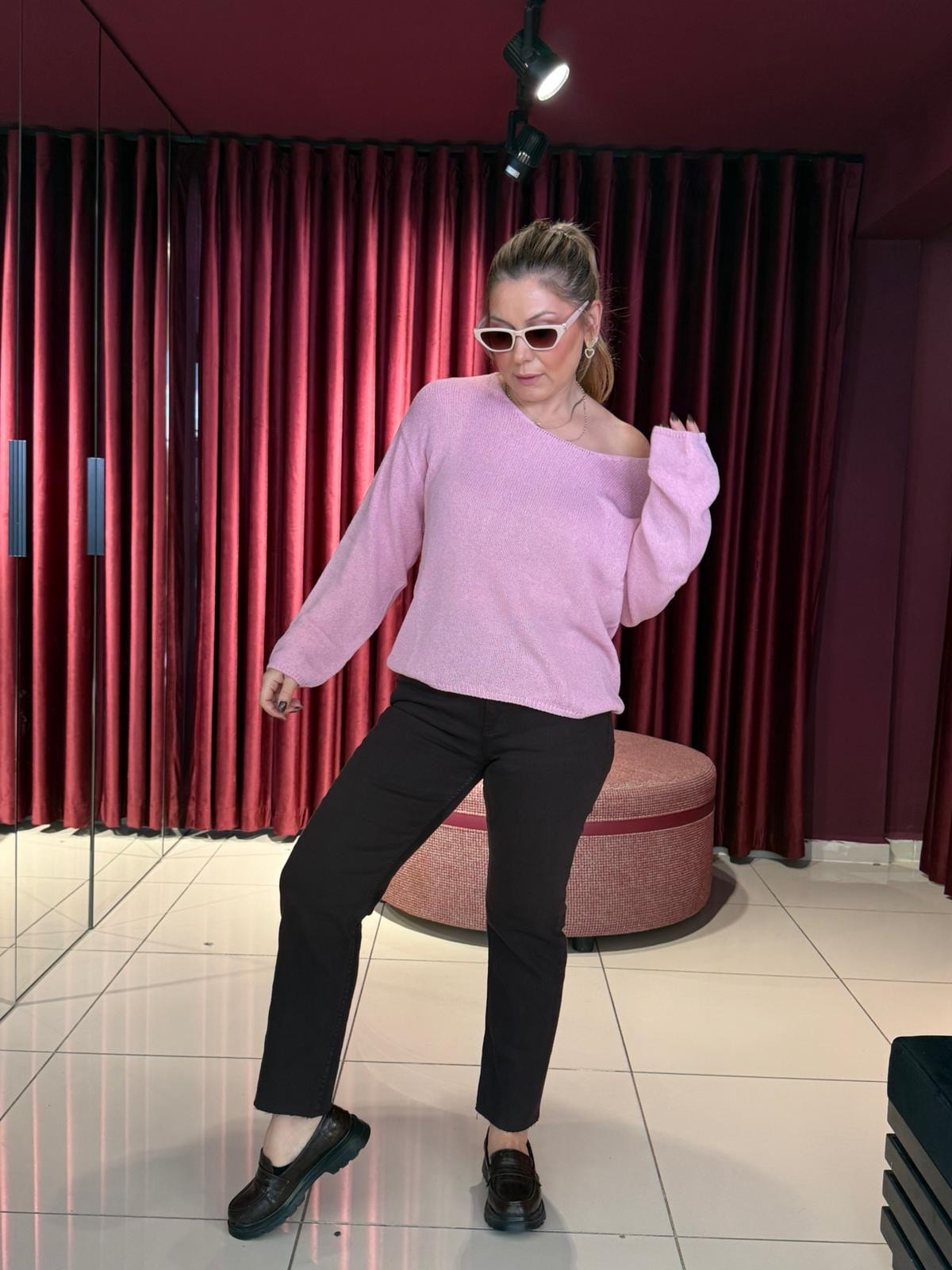 Oval Yaka Yumuşak Dokulu Triko Kazak