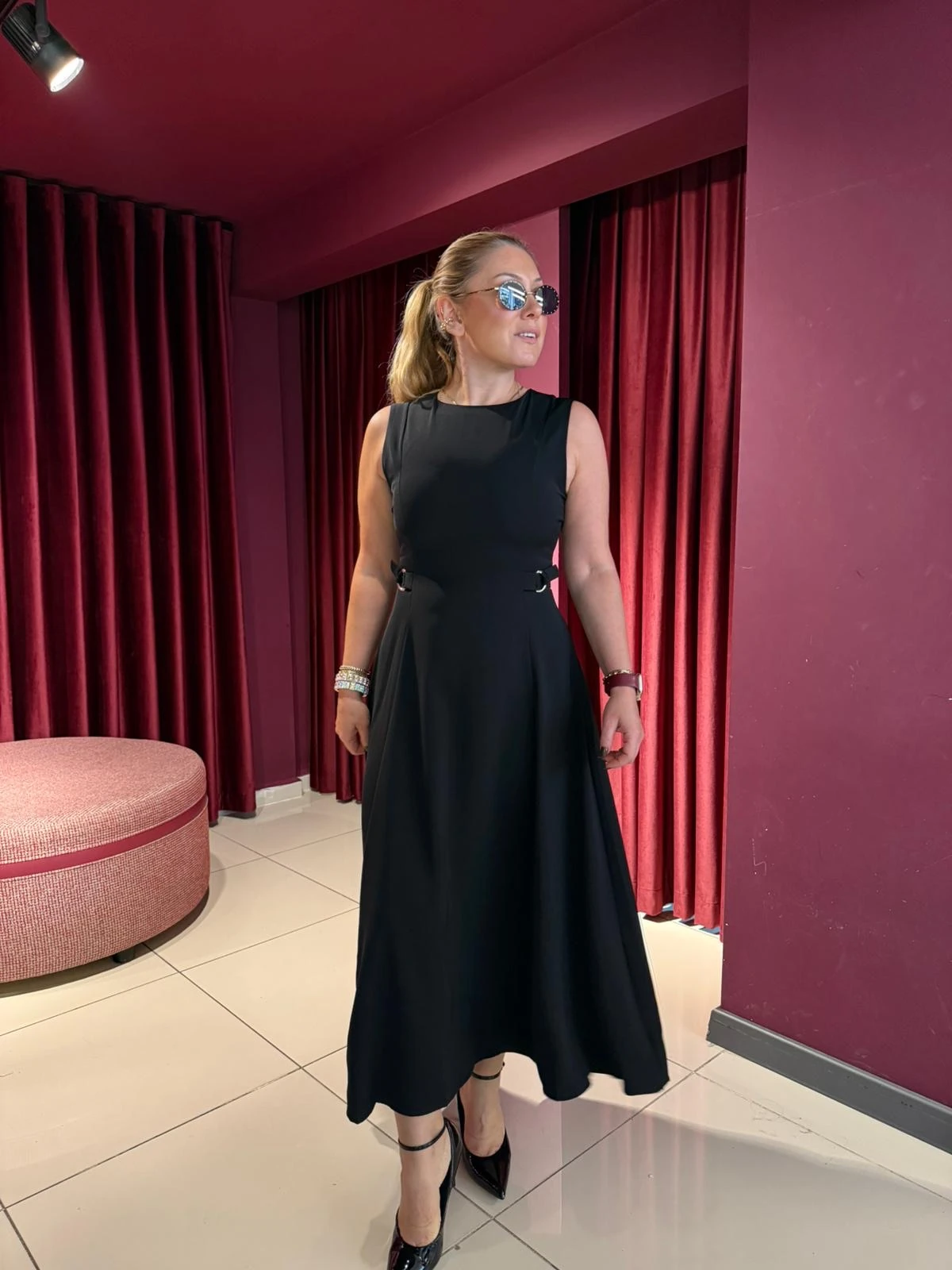 Kemer Detaylı Parçalı Elbise - Siyah