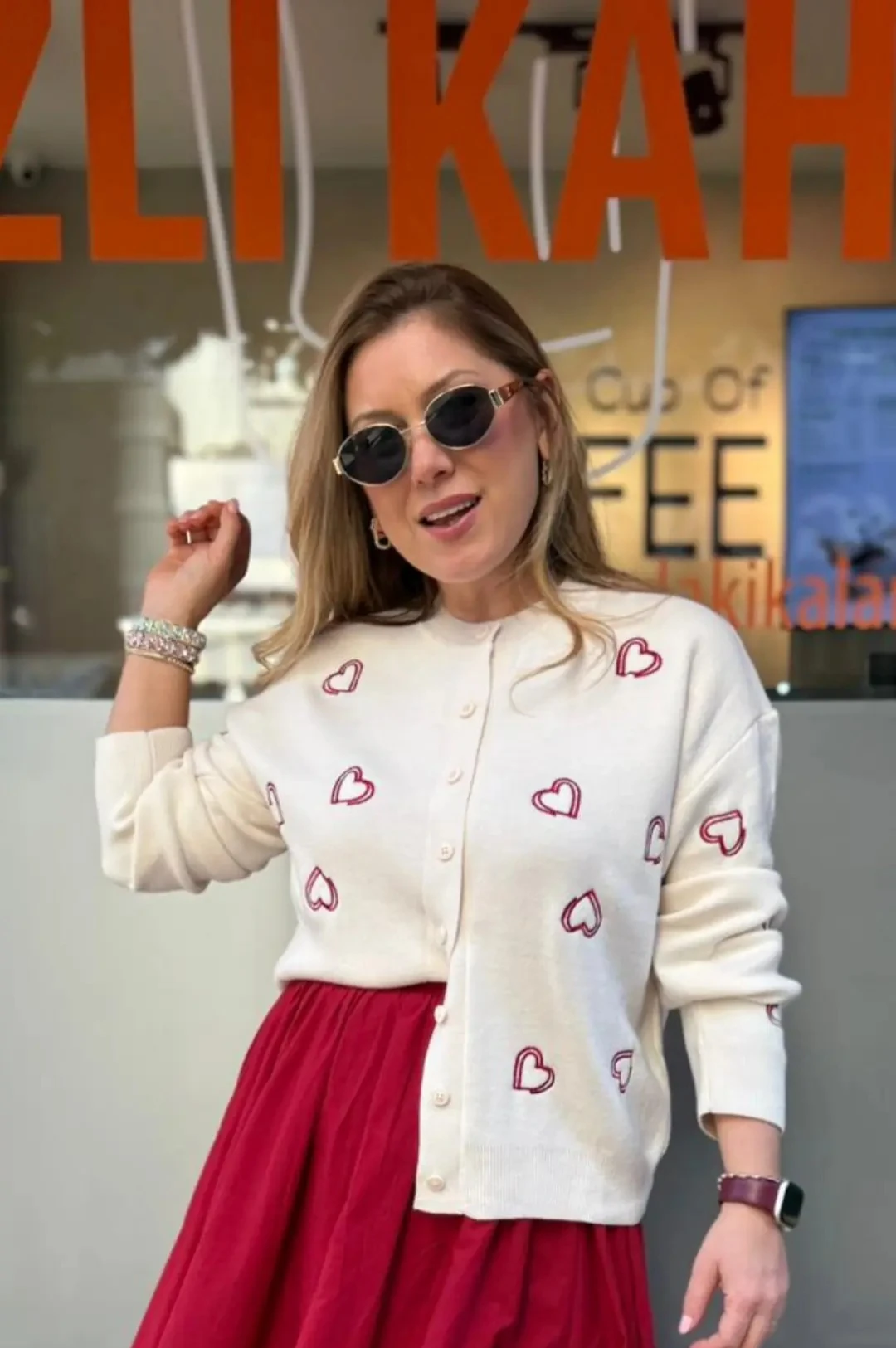 Kalp Motifli Düğmeli Hırka