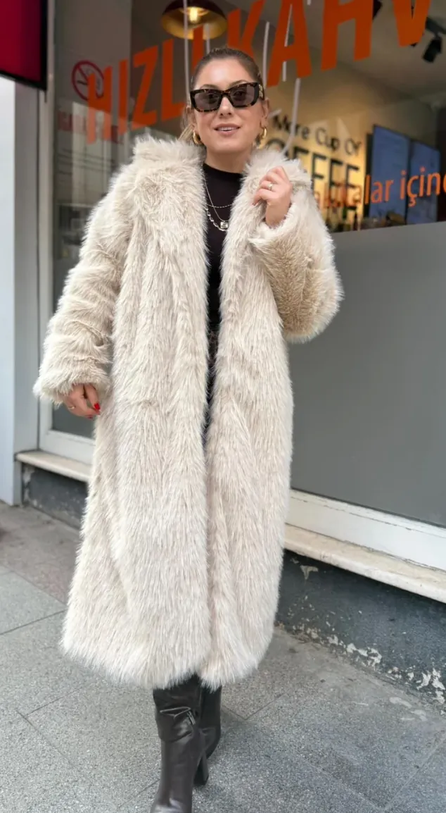 Şal Yaka Uzun Kürk- Bej- Serpirella