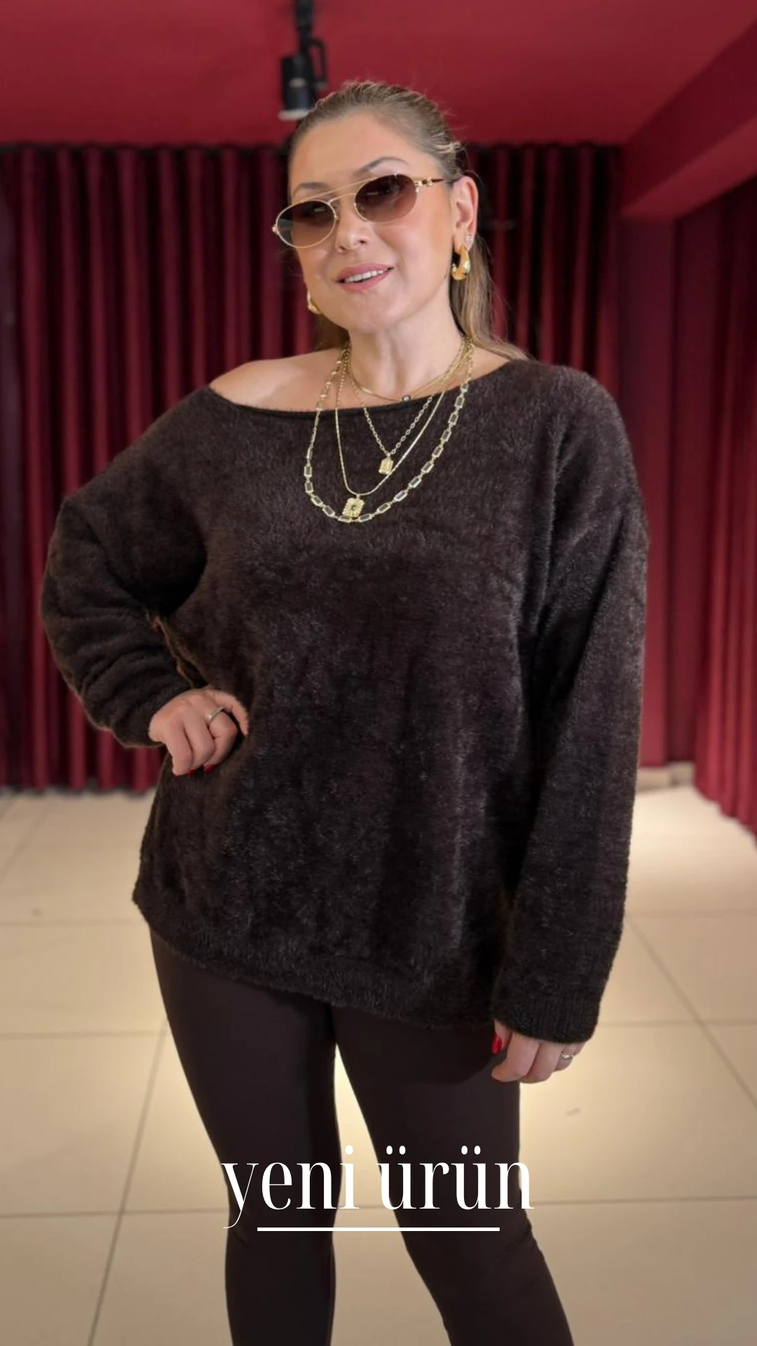 Kayık Yaka Yumoş Kazak - Kahverengi