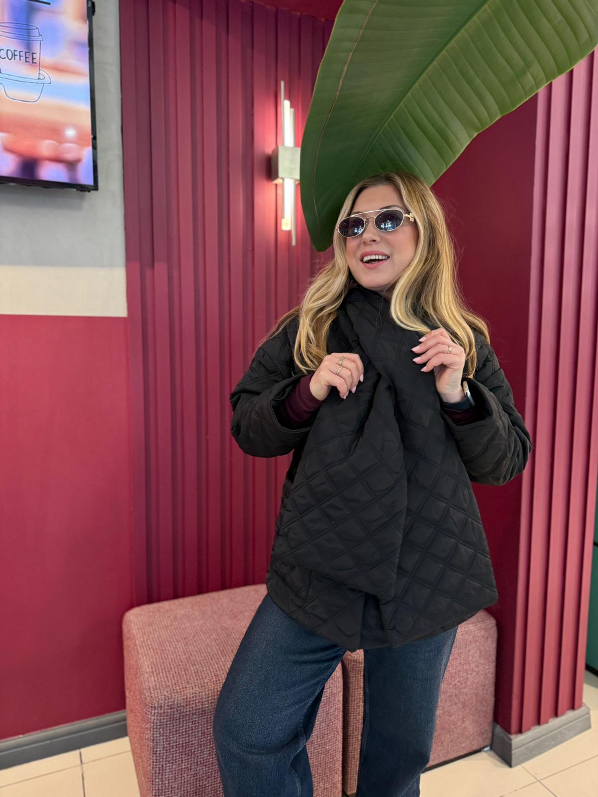 Kapitone Şal Detaylı Mont