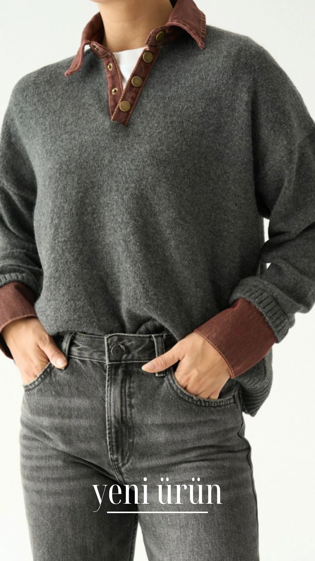 Yakası Kot Detaylı Kazak