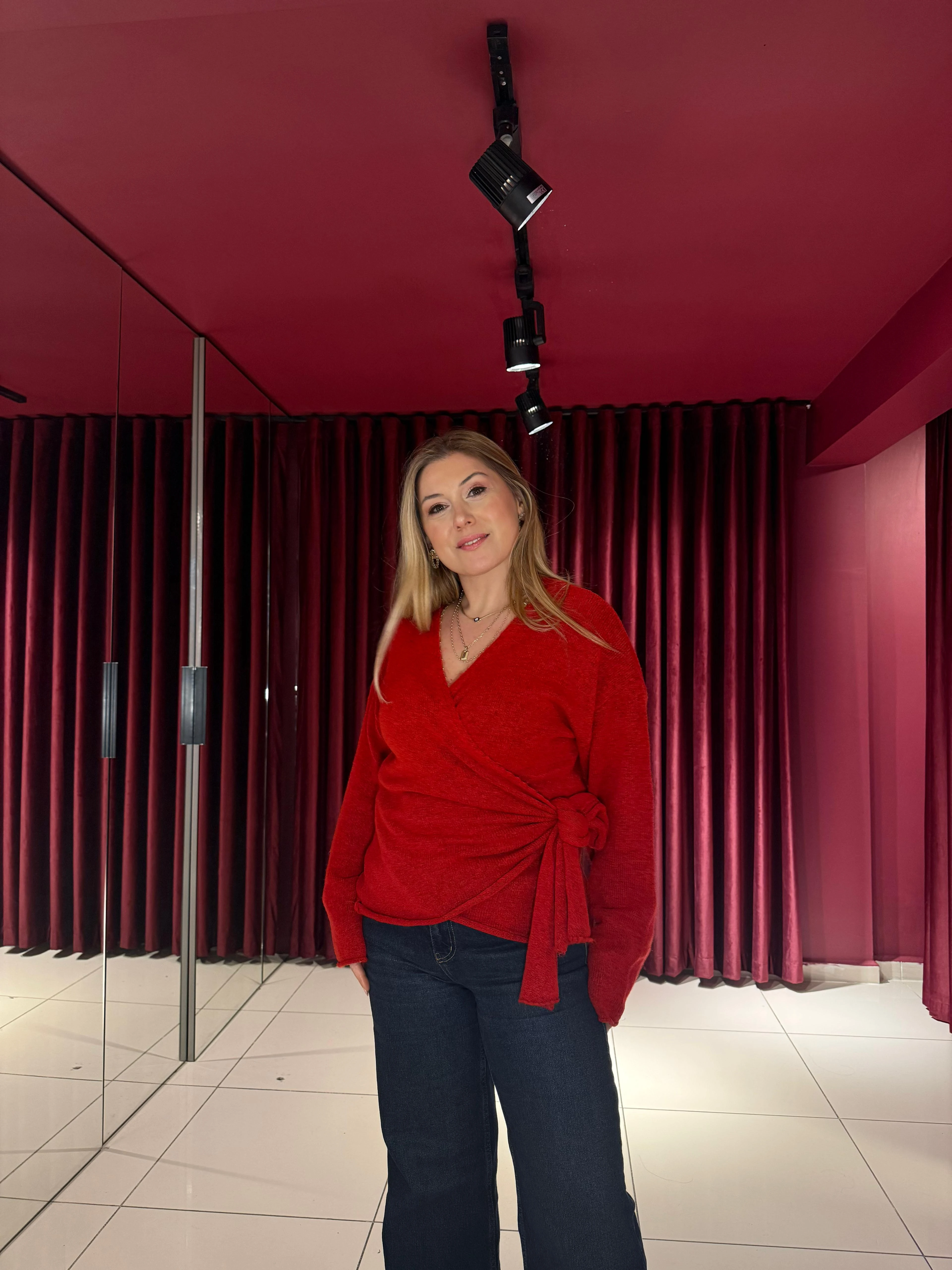 V Yaka Bağlama Detay Kazak