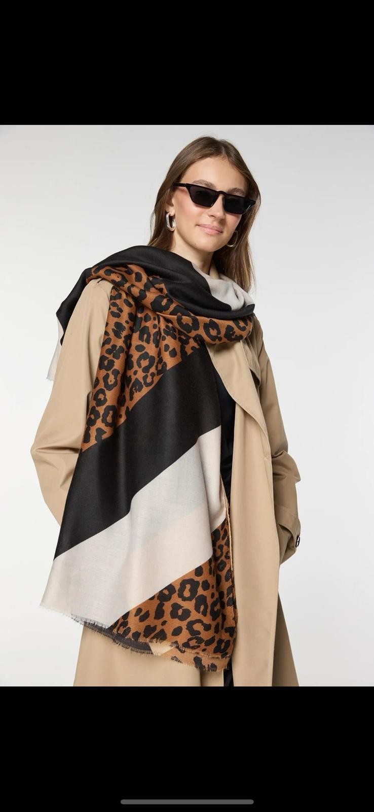 15088 Leopar Desenli Siyah Şal