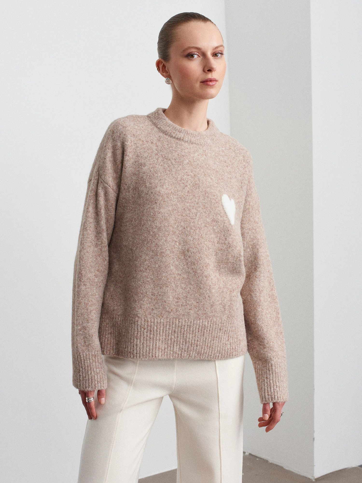 Yün Karışımlı Kalpli Kazak