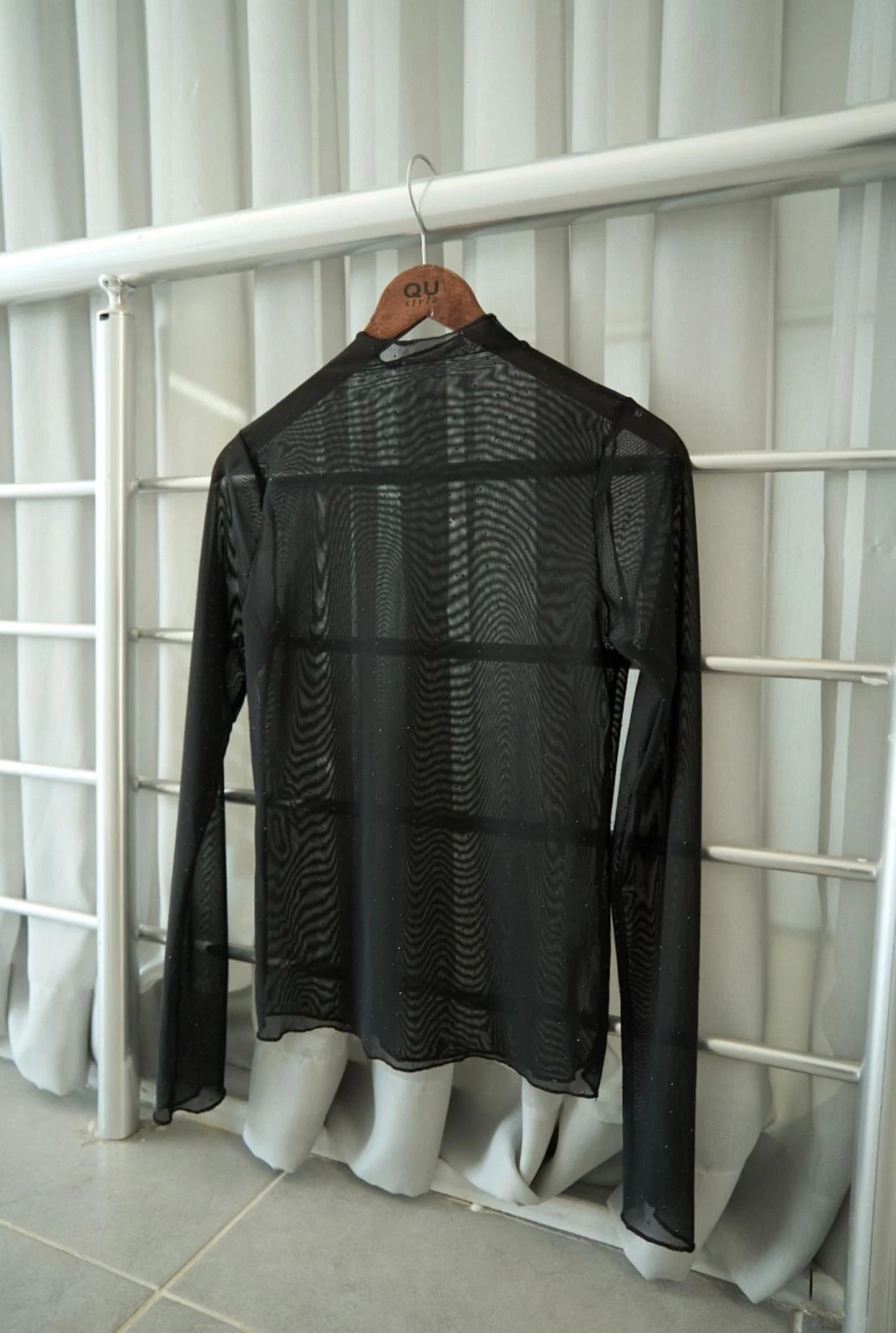 Taş Detaylı Tül Bluz