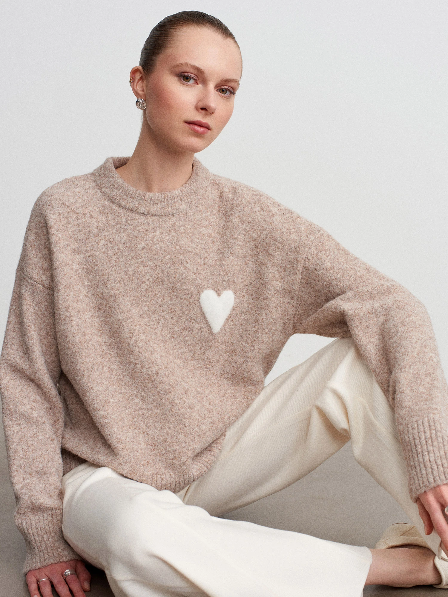 Yün Karışımlı Kalpli Kazak