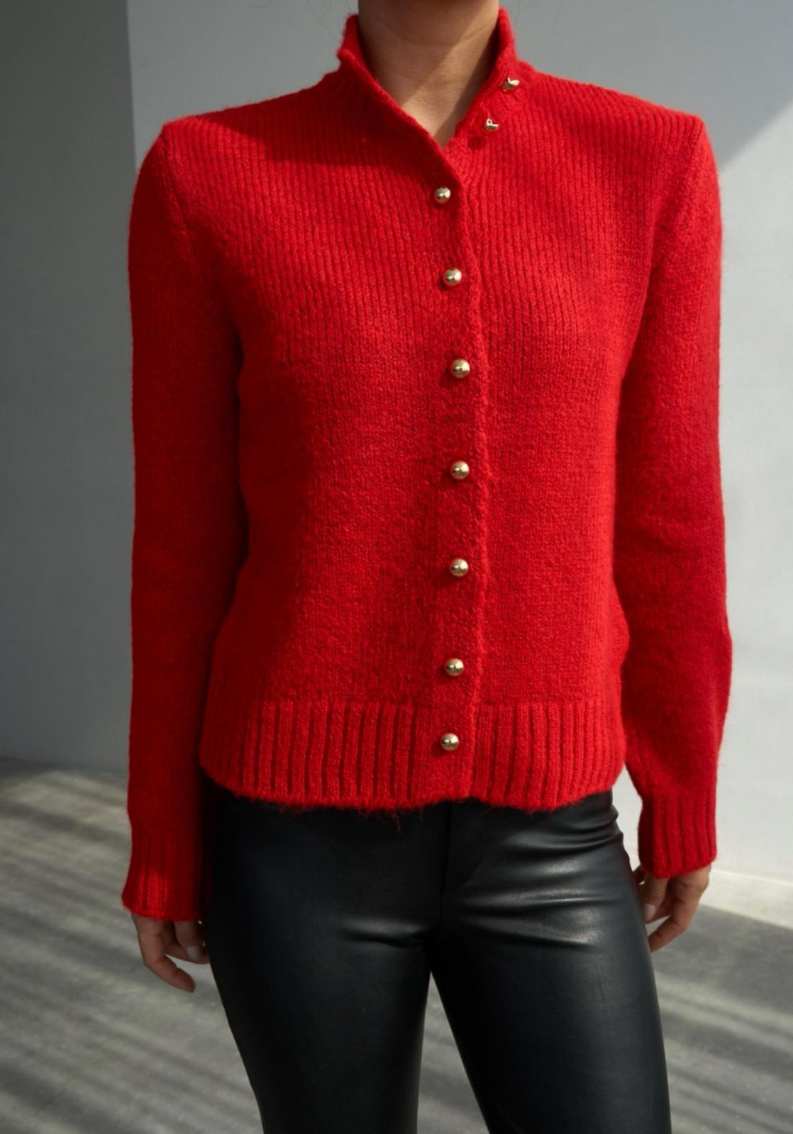 Düğme Detay Hırka