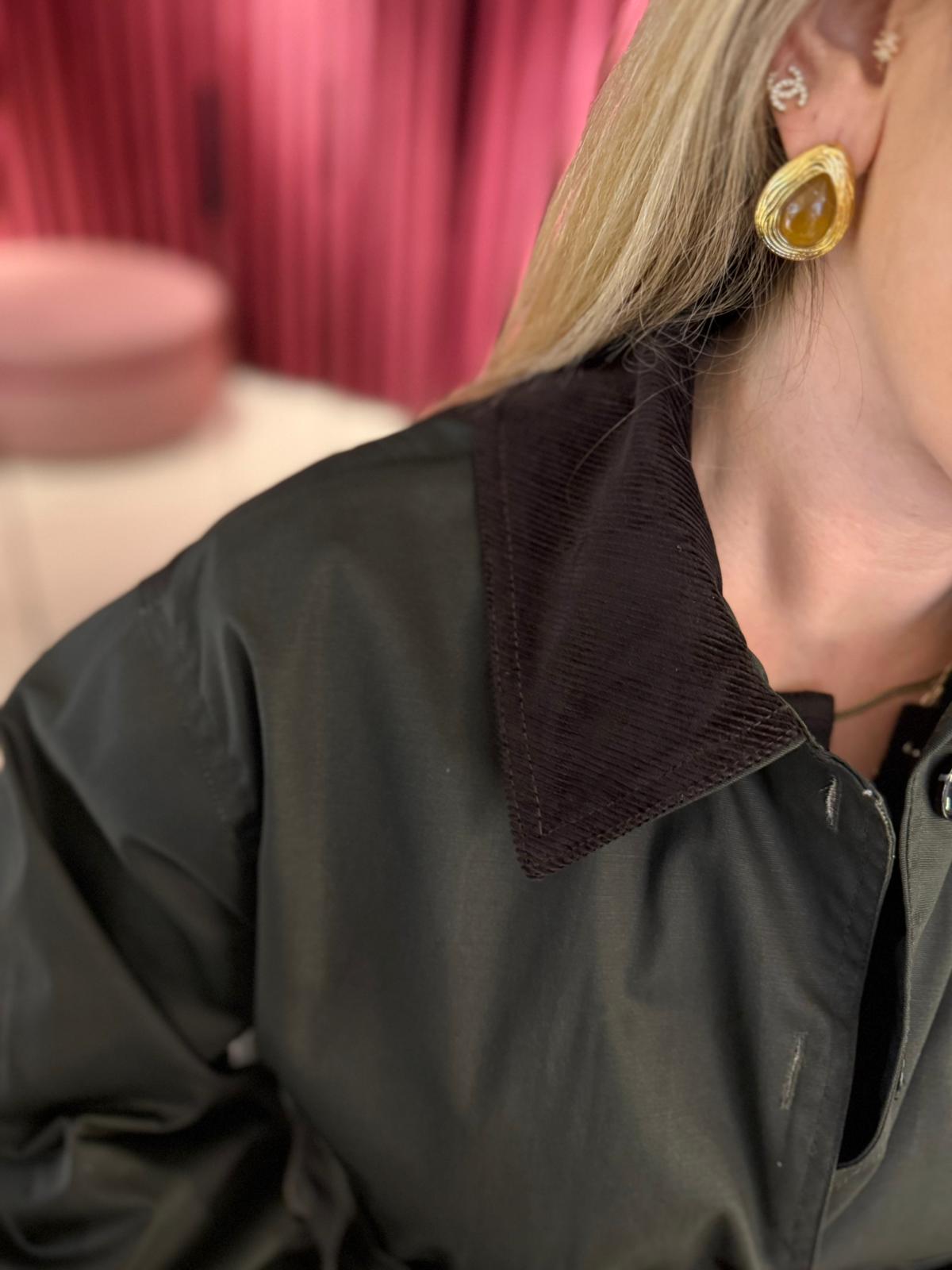 Kadife Yaka Crop Gabardin Ceket
